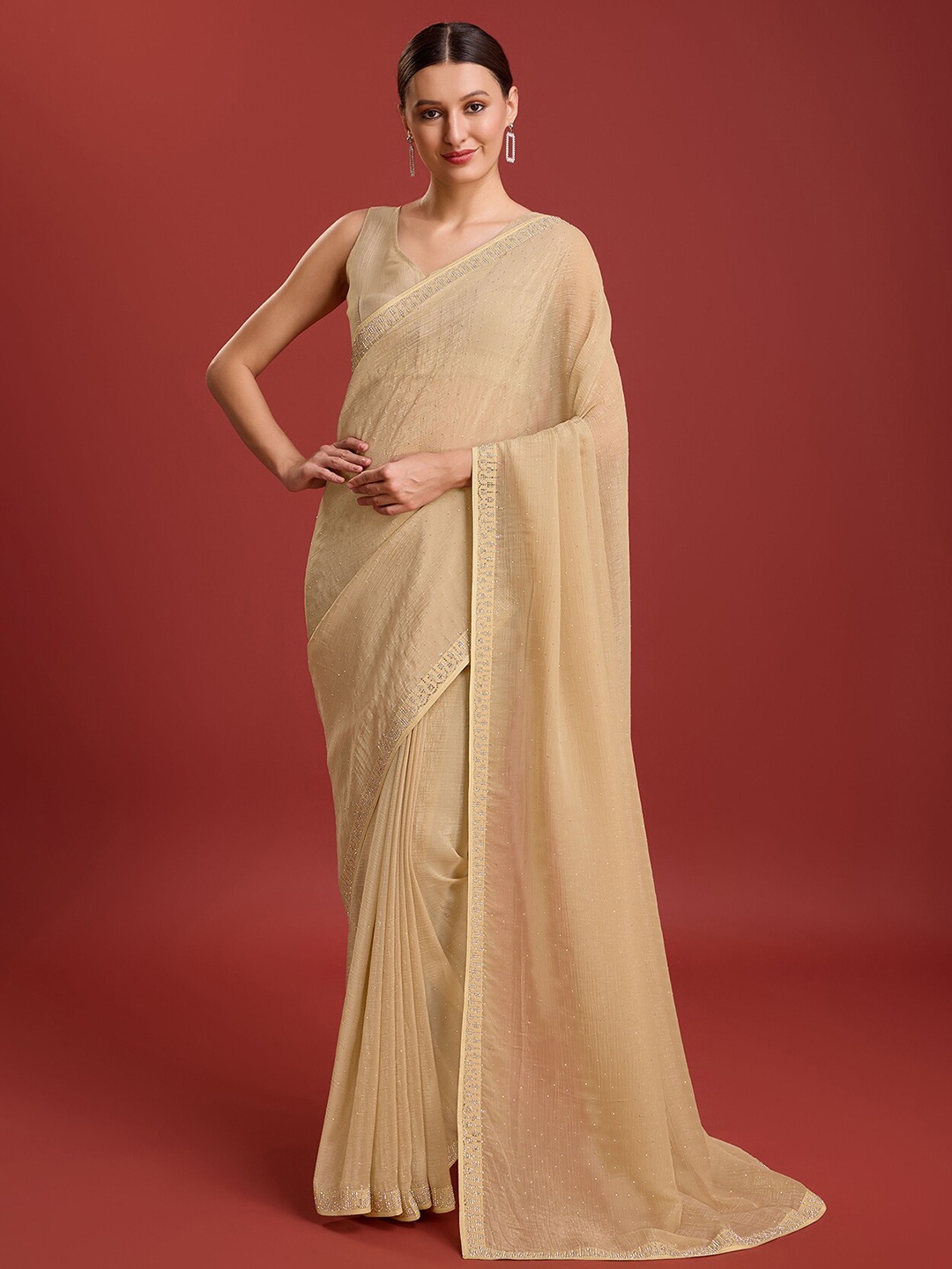 

MONJOLIKA FASHION Embellished Beads and Stones Pure Georgette Saree, Beige