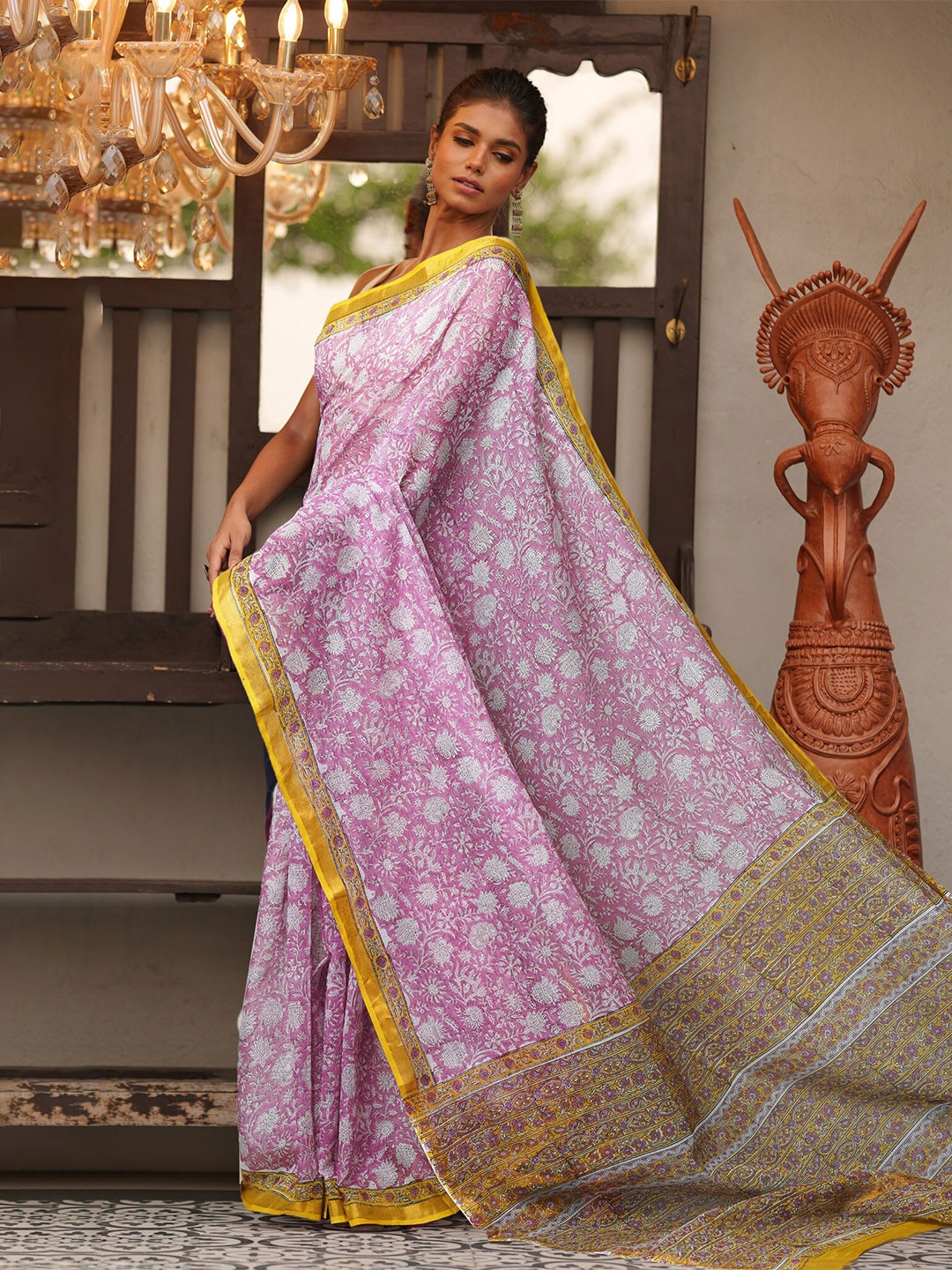 

Unnati Silks Floral Zari Silk Cotton Kota Saree, Purple