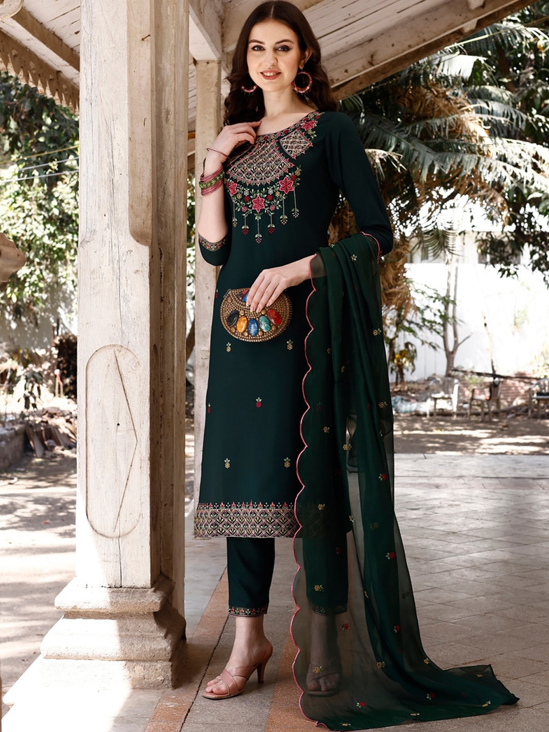 

KALINI Ethnic Motifs Embroidered Regular Thread Work Kurta with Trousers & Dupatta, Green