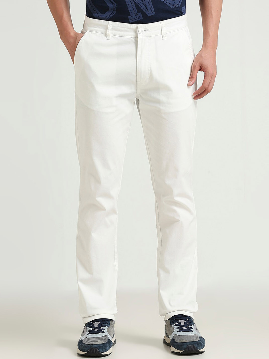 

Pepe Jeans Men Straight Fit Trousers, White