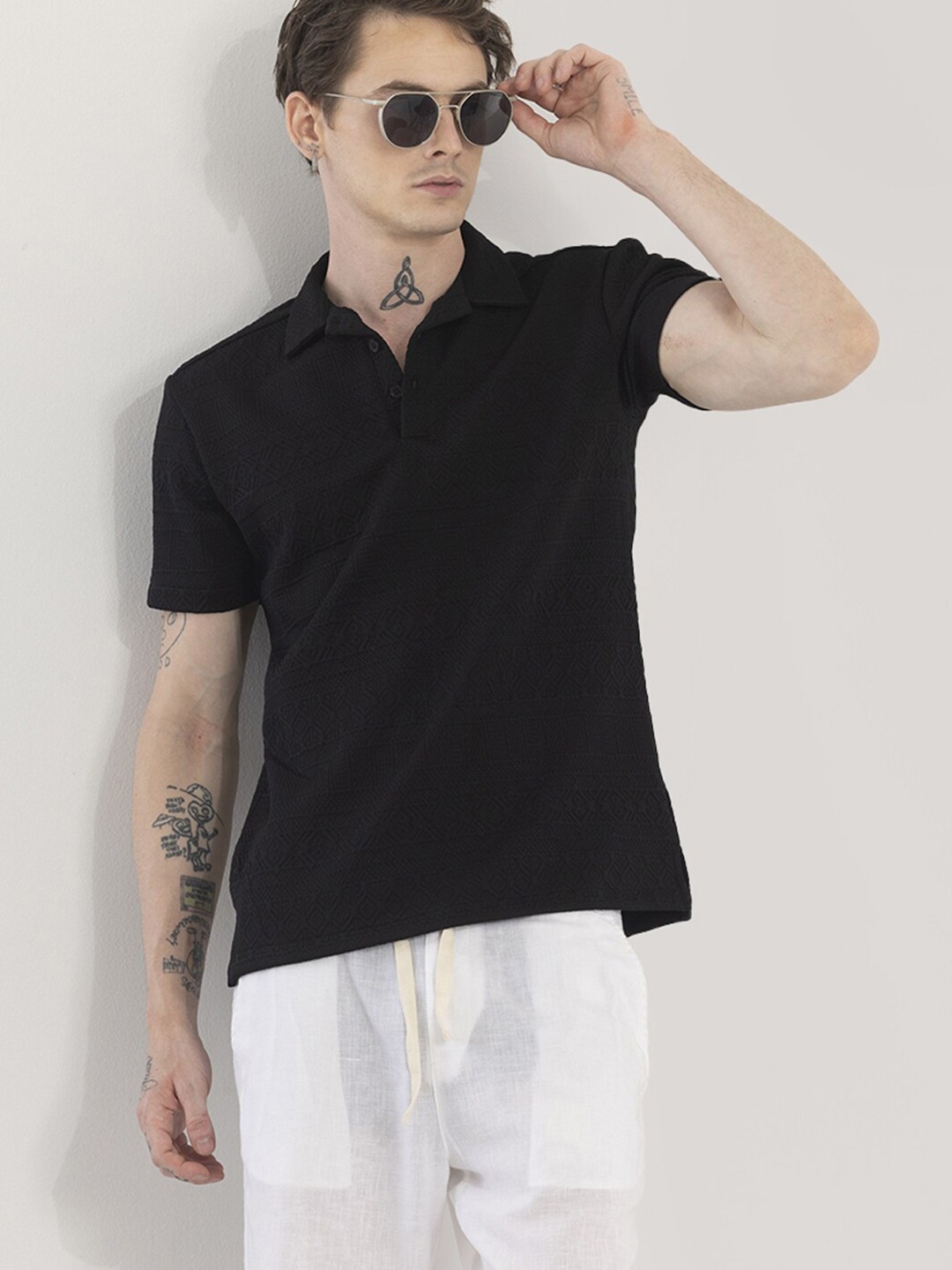 

Snitch Black Self Design Polo Collar Slim Fit T-shirt