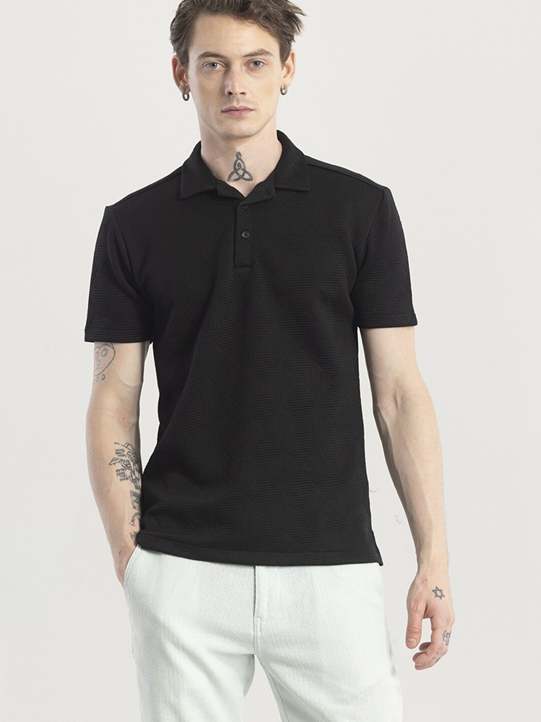 

Snitch Black Self Design Polo Collar Slim Fit T-shirt