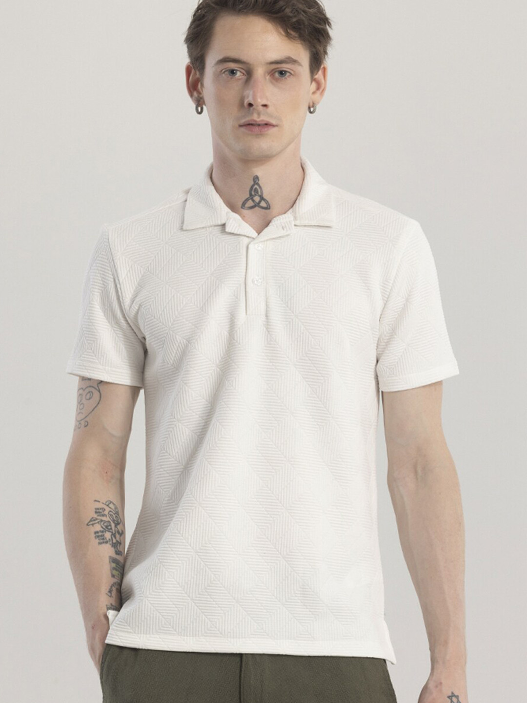 

Snitch Off White Self Design Polo Collar Slim Fit T-shirt
