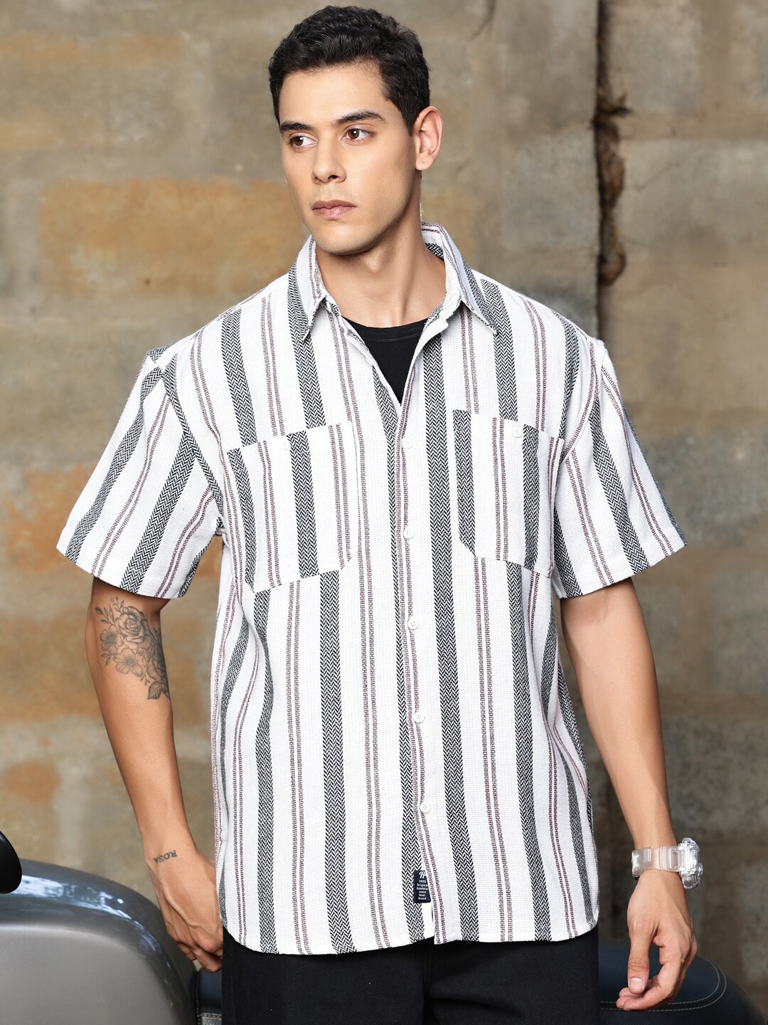 

The Roadster Lifestyle Co. White & Black Striped Oversized-Fit Pure Cotton Casual Shirt