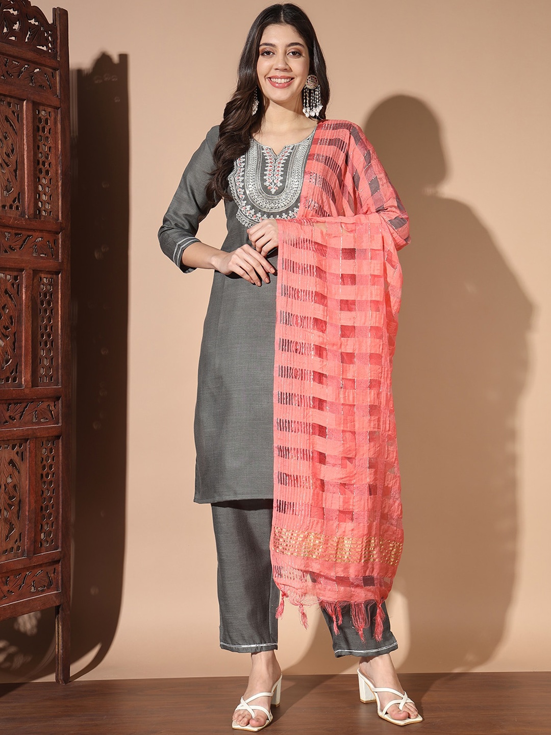 

S.K.C Yoke Design Regular Thread Work Kurta with Trousers & With Dupatta, Grey