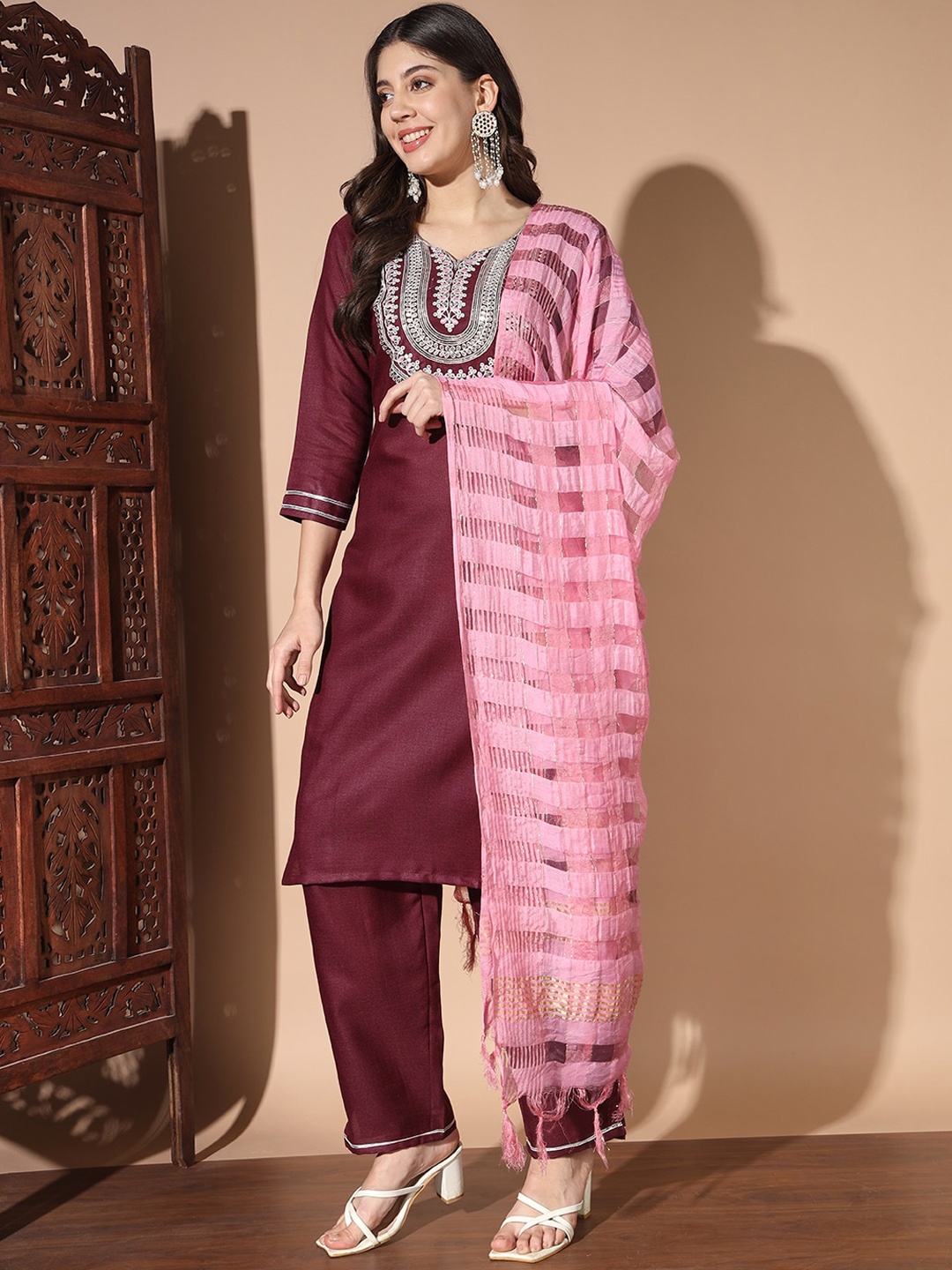 

S.K.C Ethnic Motifs Yoke Design Regular Thread Work Kurta with Trousers & Dupatta, Violet