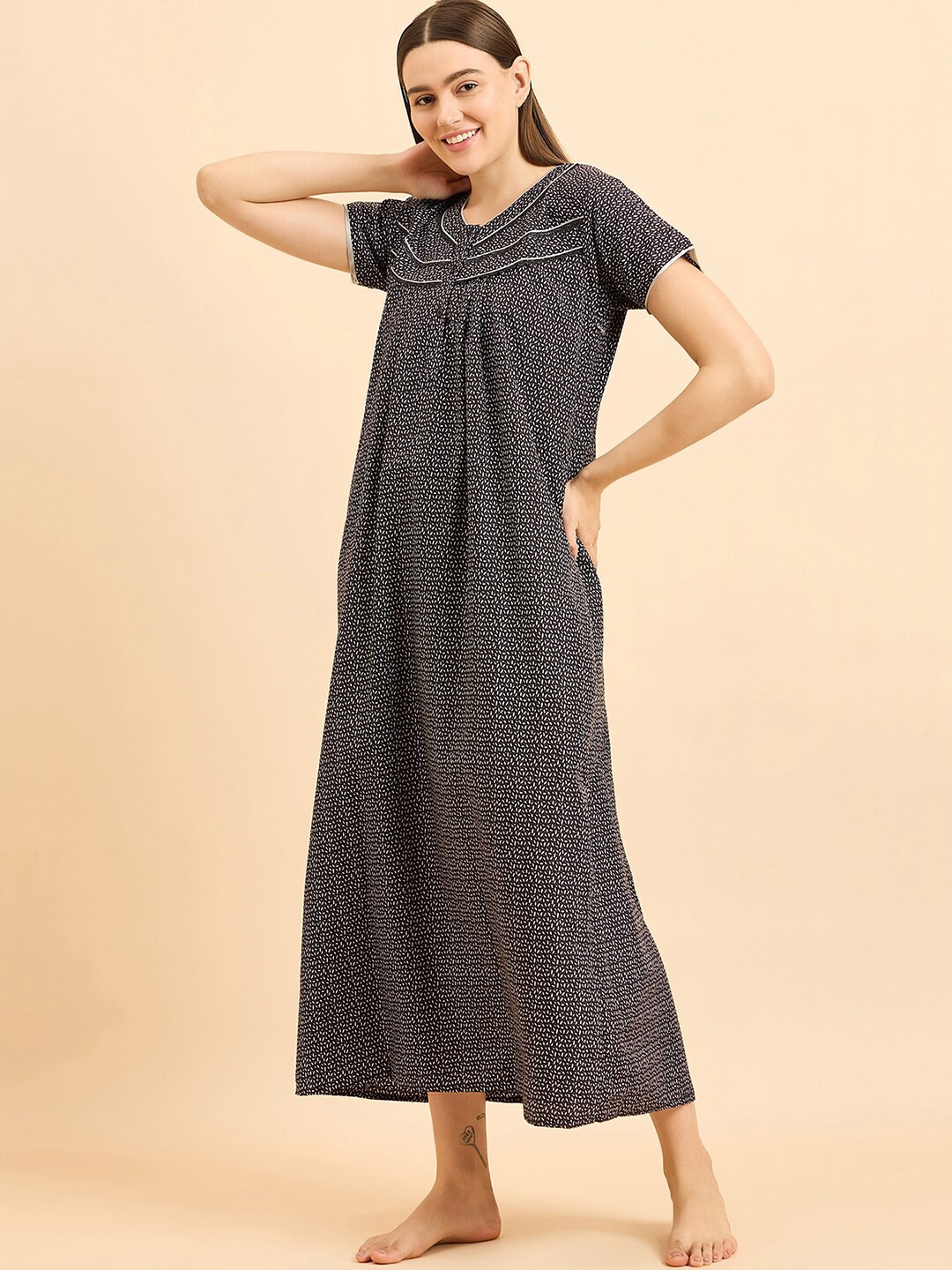 

Sweet Dreams Black Printed Maxi Nightdress