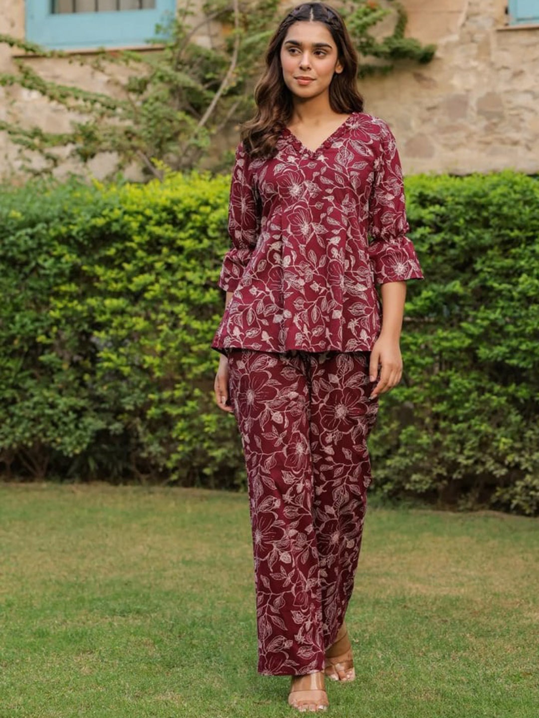 

Ashiya Fab Floral Printed V-Neck Linen Top & Flared Palazzos, Maroon