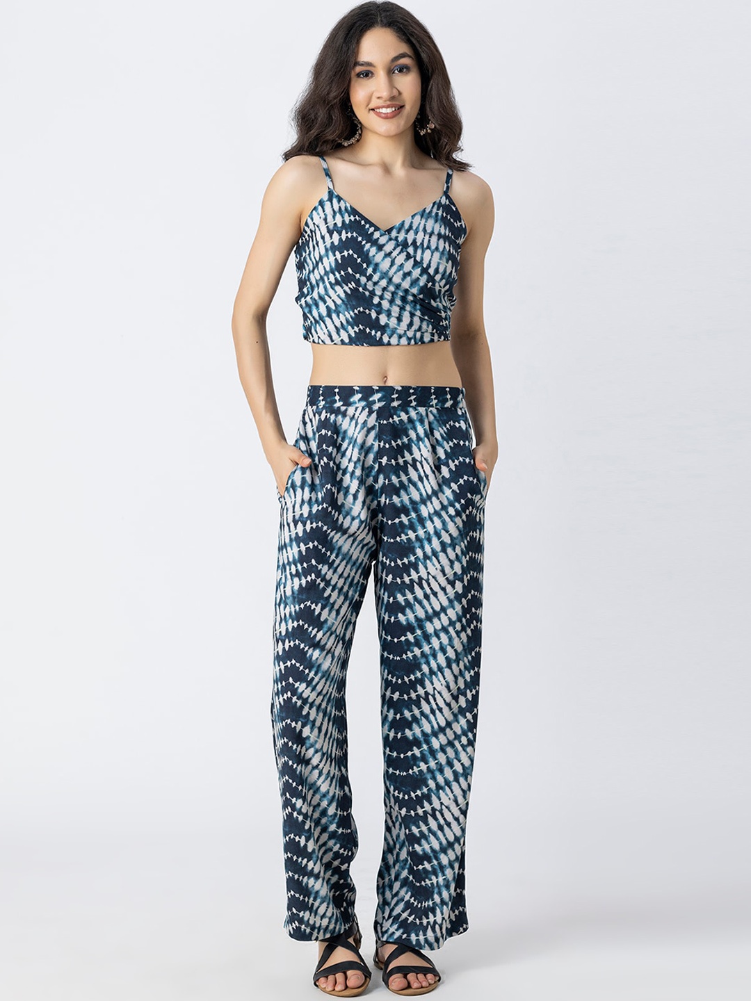 

Moomaya Geometric Printed Shoulder Straps Top With Trouser, Teal