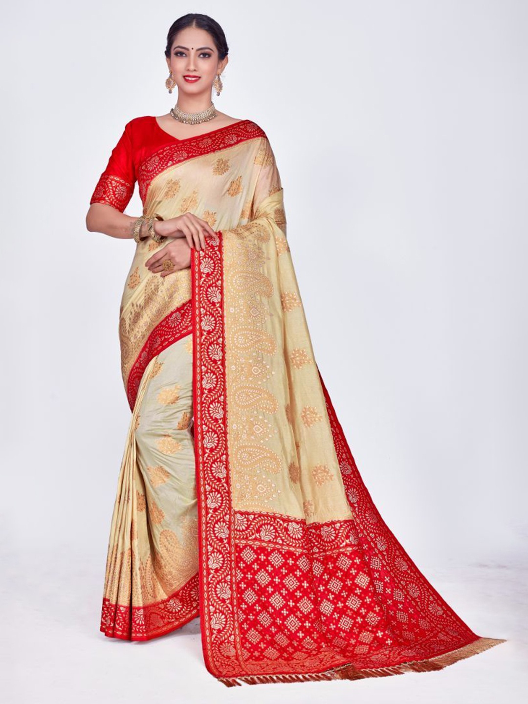 

Aagiri Woven Design Zari Silk Blend Banarasi Saree, Cream