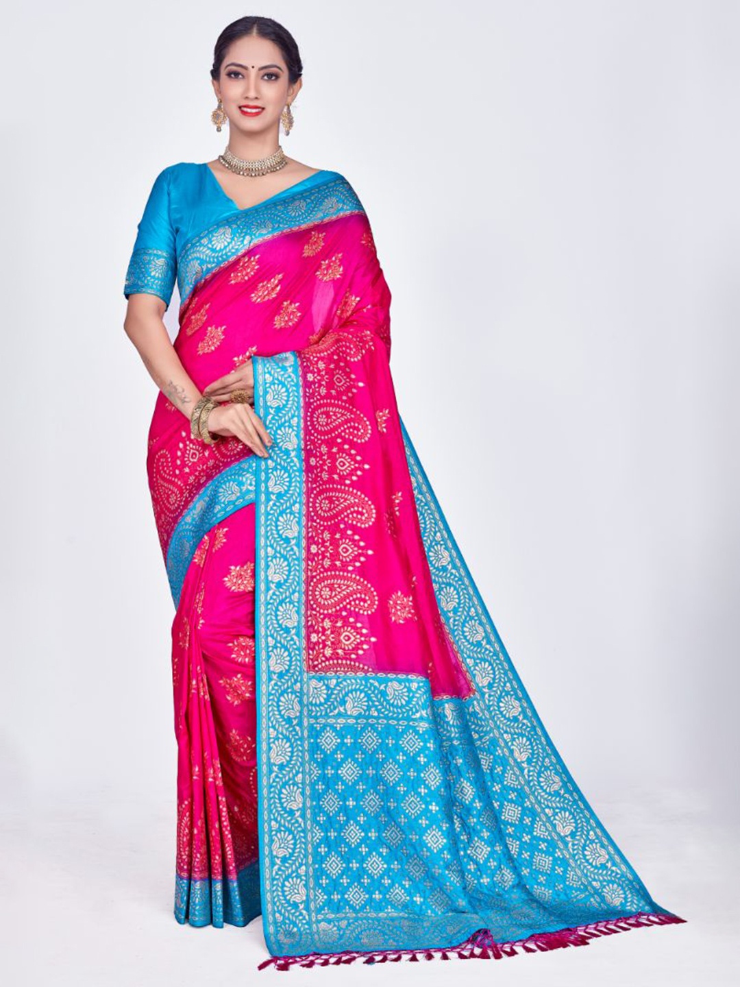 

Aagiri Woven Design Zari Silk Blend Banarasi Saree, Pink