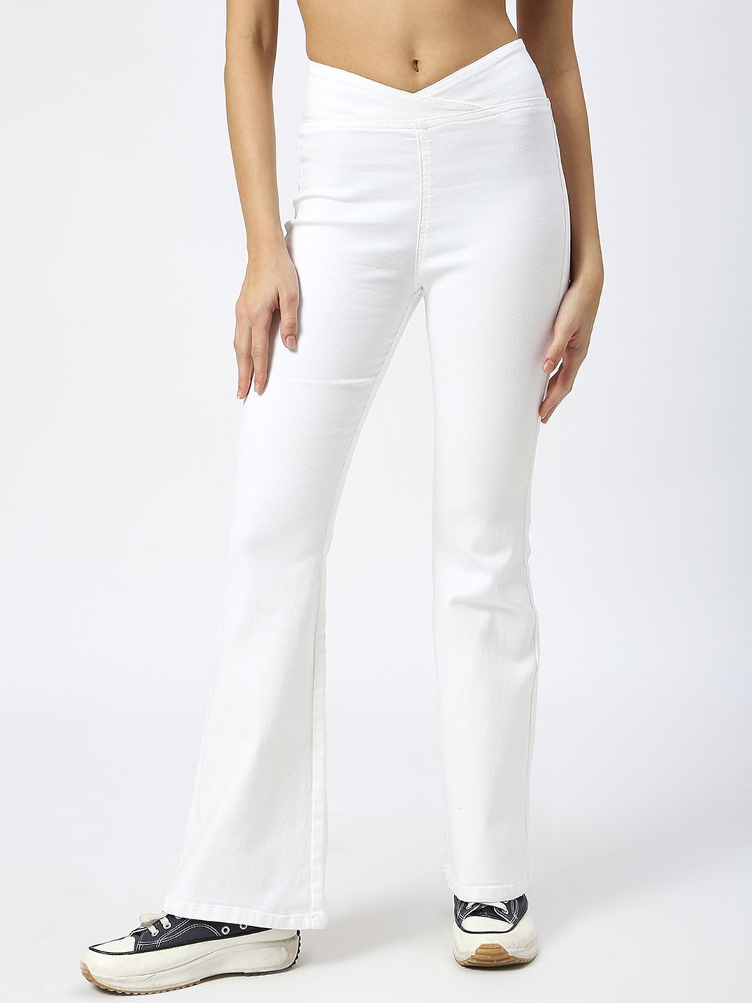

TARAMA Women Flared High-Rise Stretchable Jeans, White