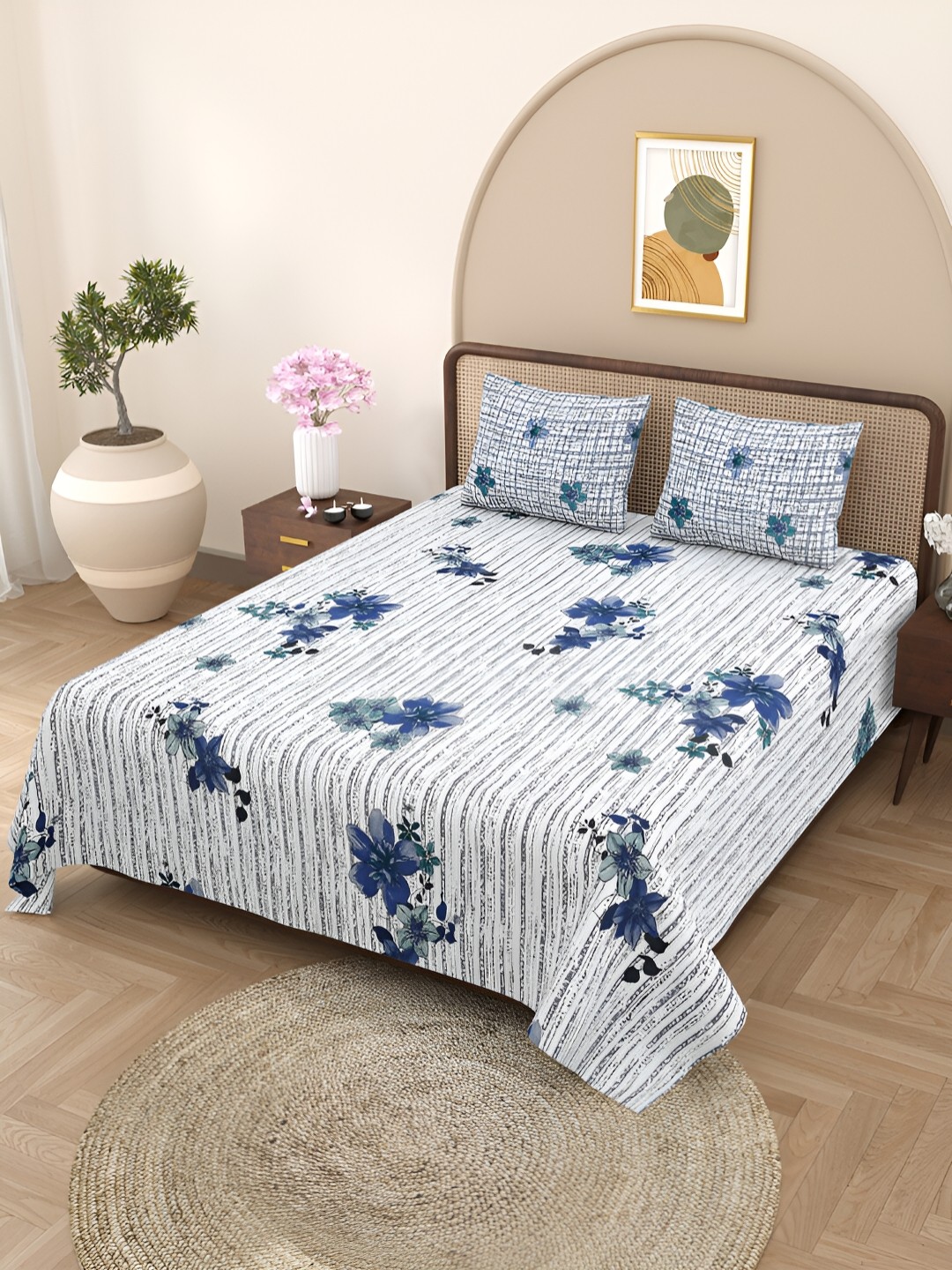 

BELLA CASA Grey & White Printed Cotton 180 TC Queen Double Bedsheet with 2 Pillow Covers