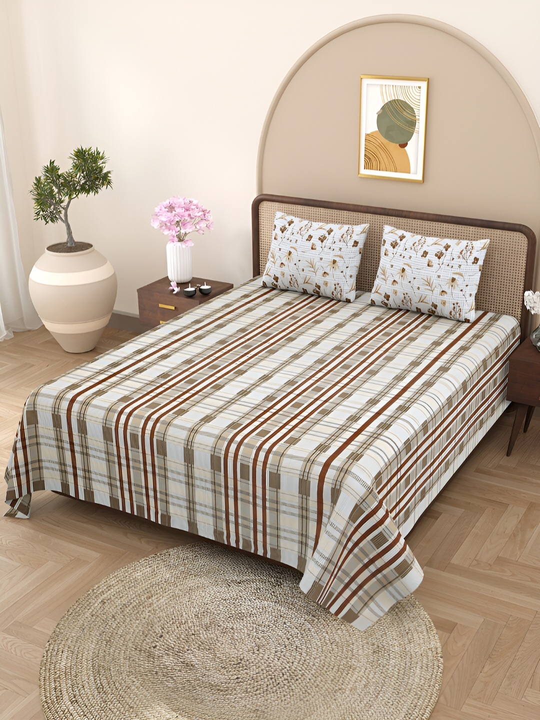 

BELLA CASA Brown & White Printed Cotton 180 TC Queen Double Bedsheet with 2 Pillow Covers