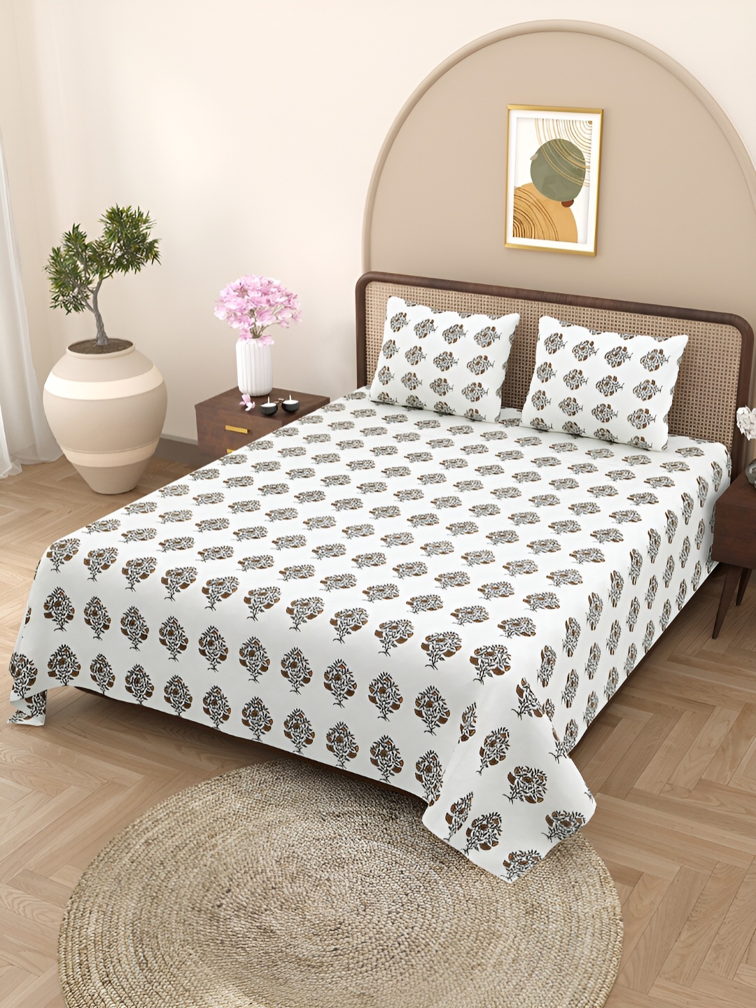 

BELLA CASA White & Grey Printed Cotton 180 TC Queen Double Bedsheet with 2 Pillow Covers