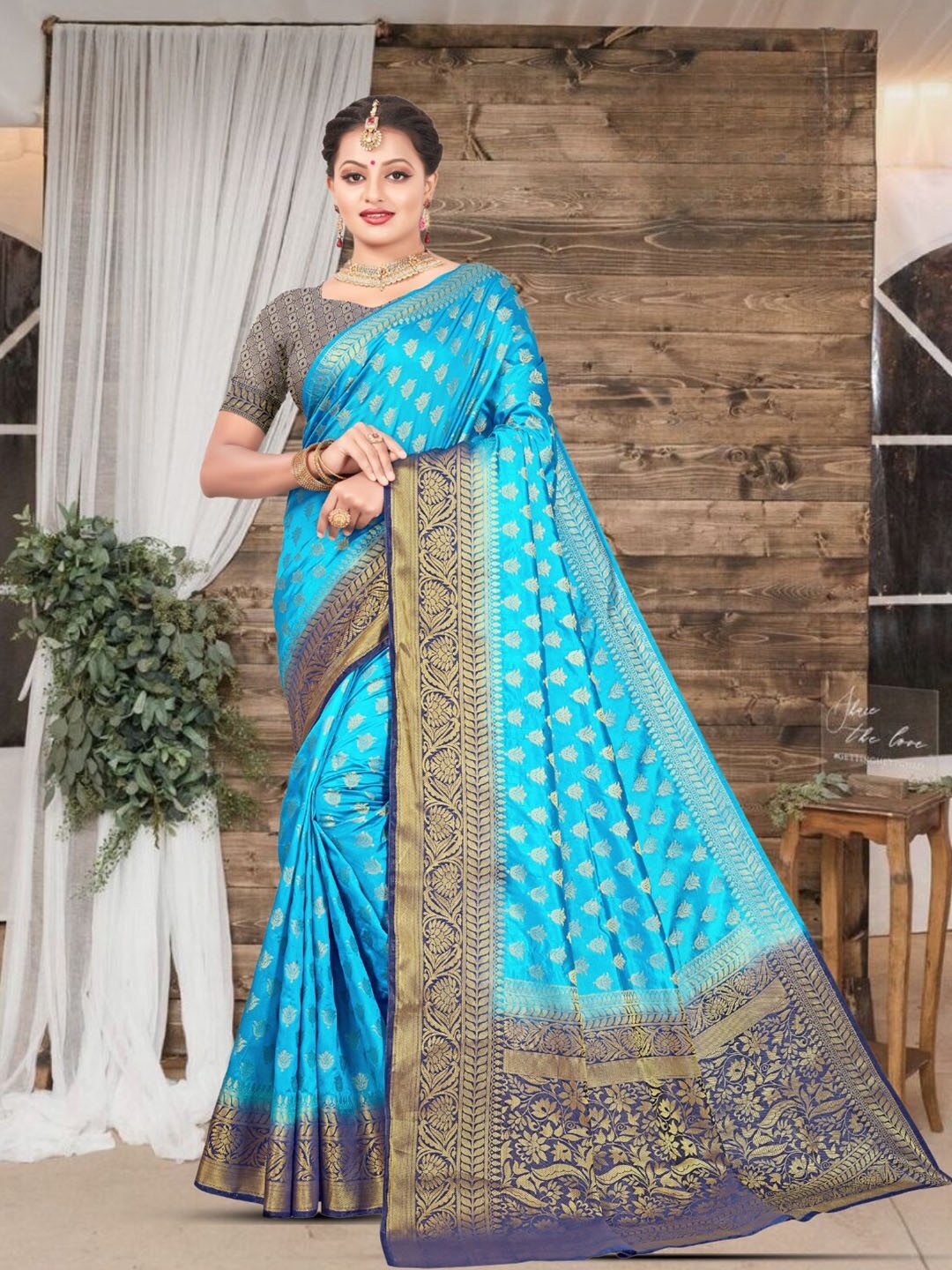

Mitera Woven Design Zari Silk Blend Kanjeevaram Saree, Blue