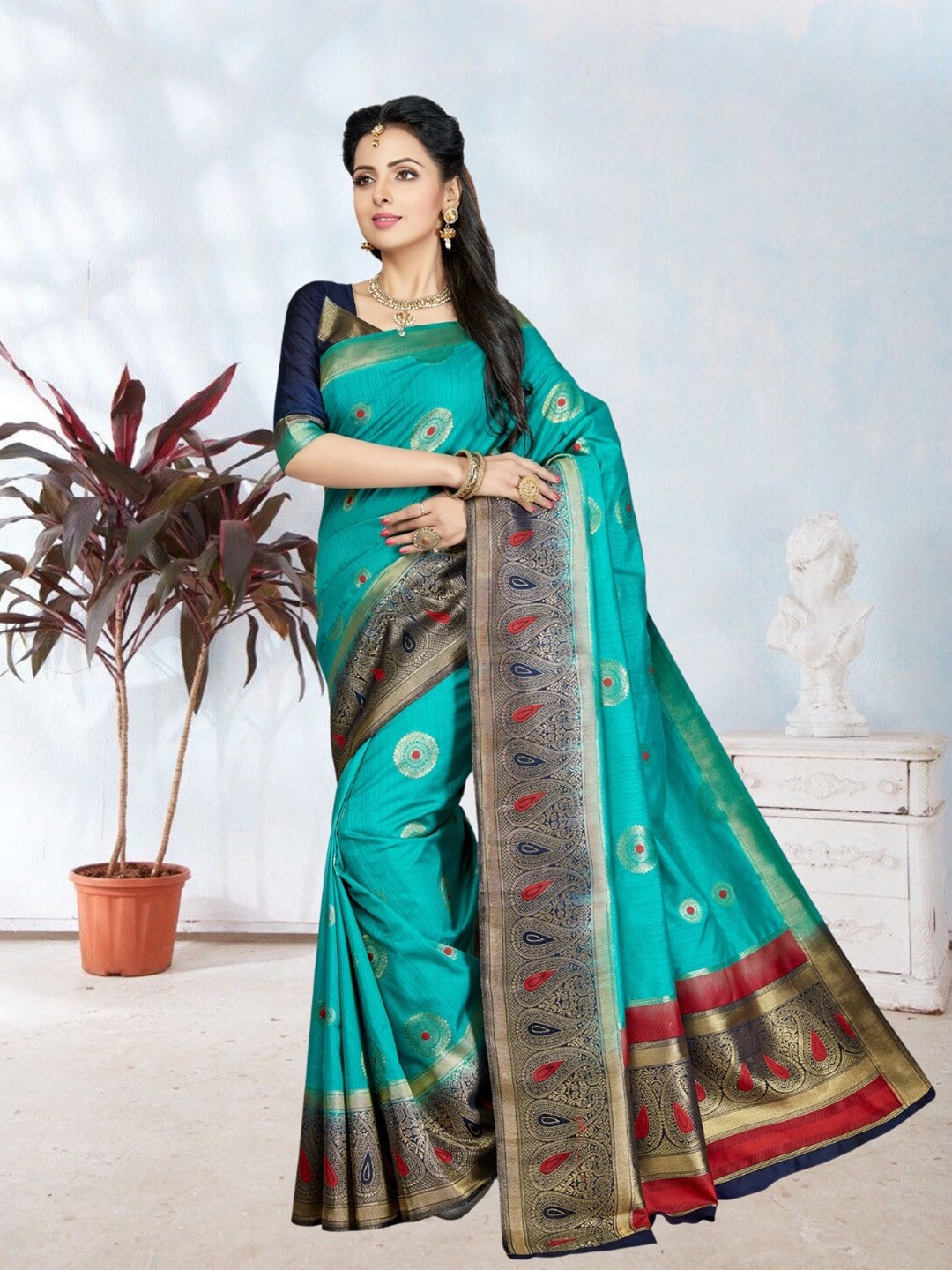 

Mitera Ethnic Motifs Zari Silk Blend Kanjeevaram Saree, Blue