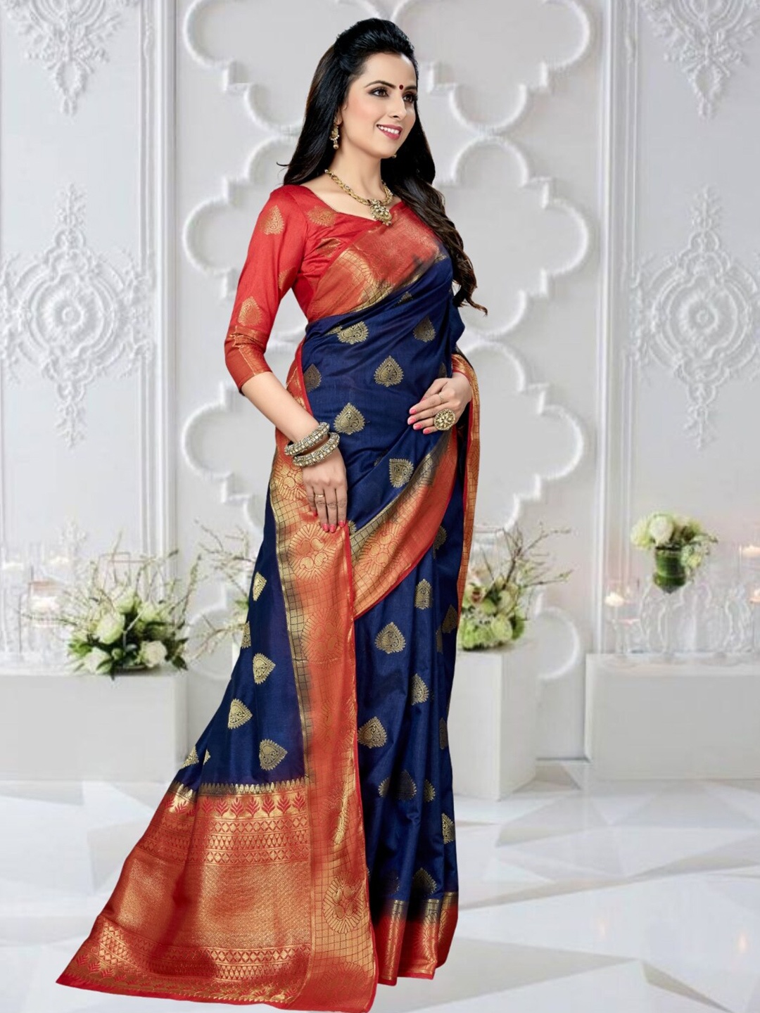

Mitera Ethnic Motifs Zari Silk Blend Kanjeevaram Saree, Navy blue