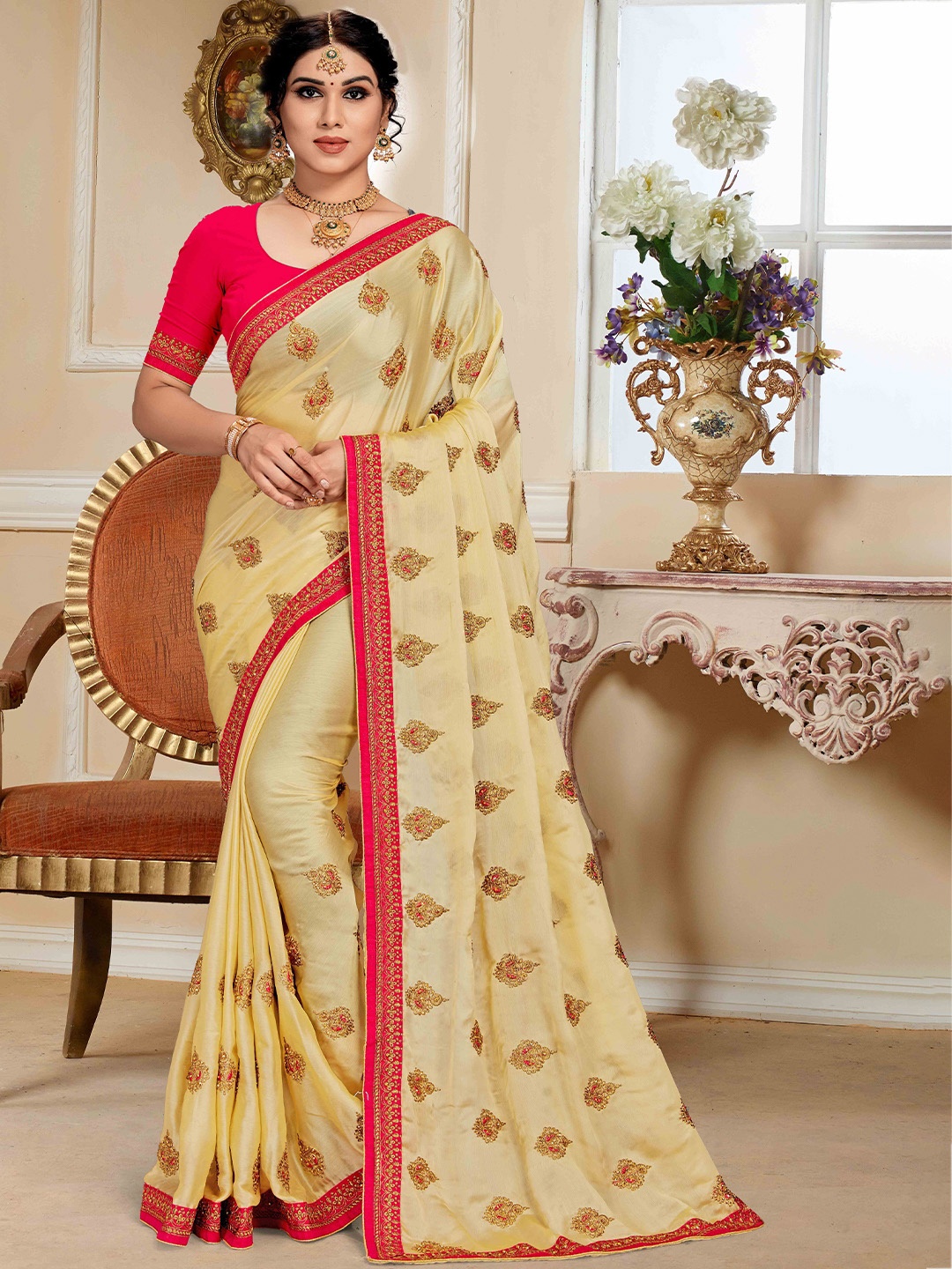 

Mitera Ethnic Motifs Embroidered Silk Blend Saree, Cream