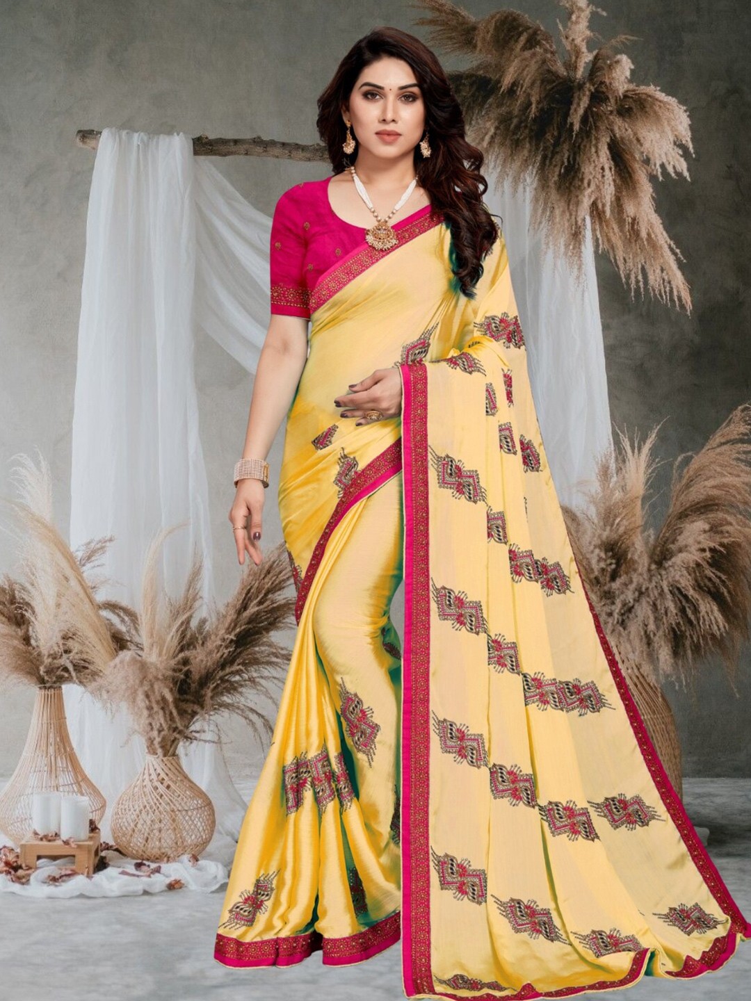 

Mitera Ethnic Motifs Embroidered Silk Saree, Cream