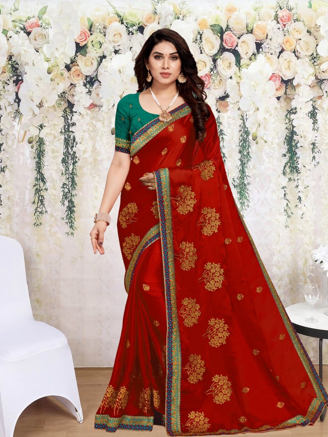 

Mitera Women Floral Embroidered Silk Blend Saree, Maroon