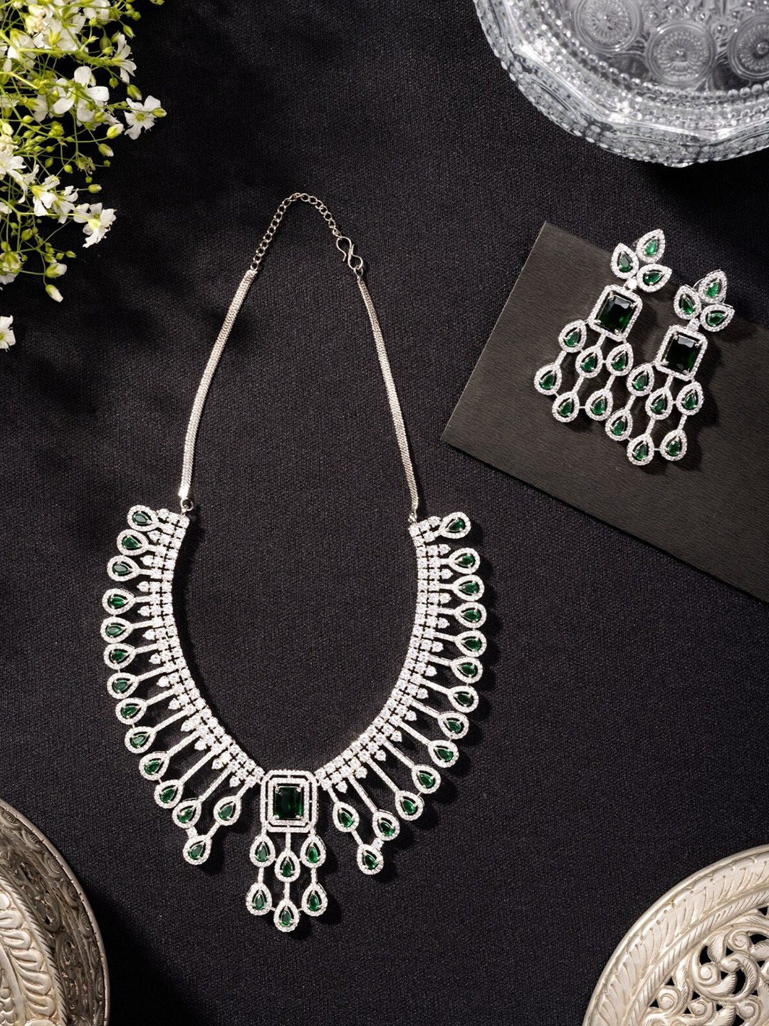 

Niscka Rhodium Plated American Diamond-Studded Jewellery Set, Silver