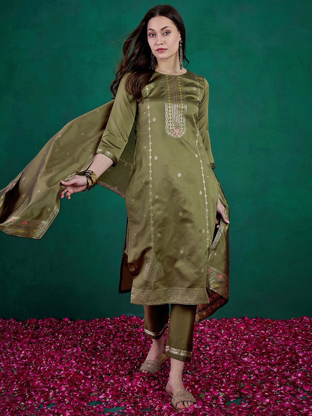 

Sangria Zari Woven Round Neck Kurta With Trousers & Dupatta, Olive