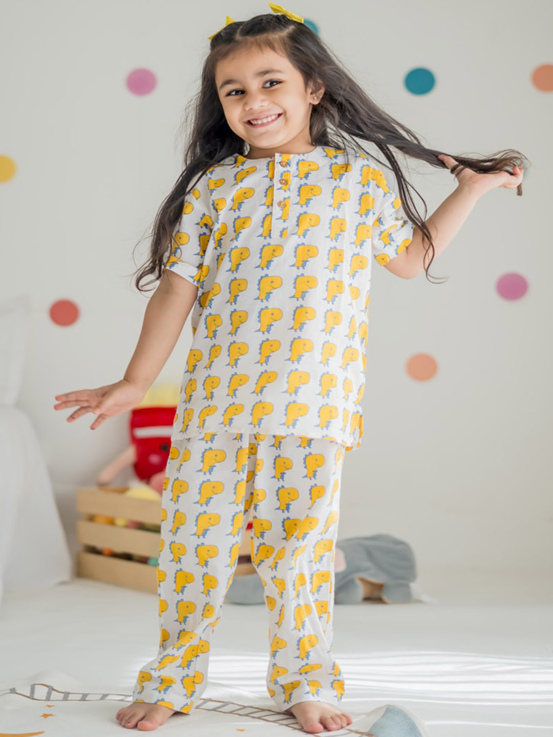 

Klephant Girls Conversational Printed Pure Cotton Night Suit, White