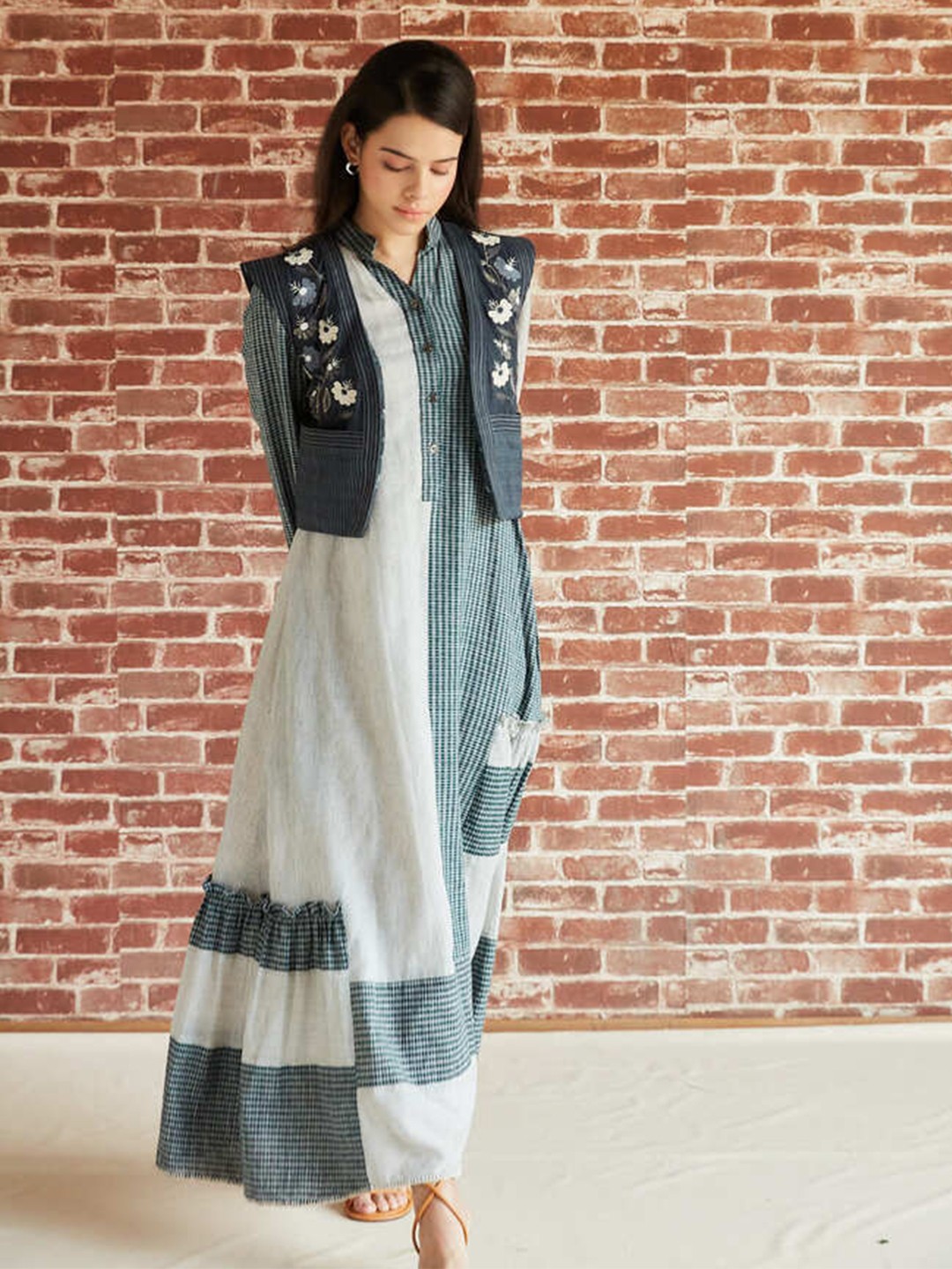 

SHRUTI SANCHETI Mandarin Collar Print Cotton A-Line Maxi Dress, Green