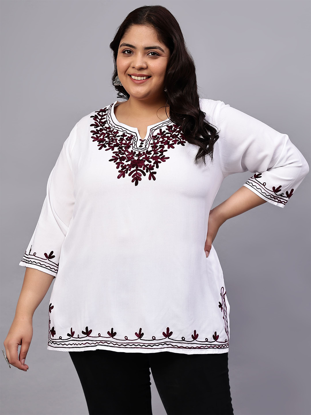 

Indietoga Plus Size Floral Embroidered Longline Tunic Tops, White