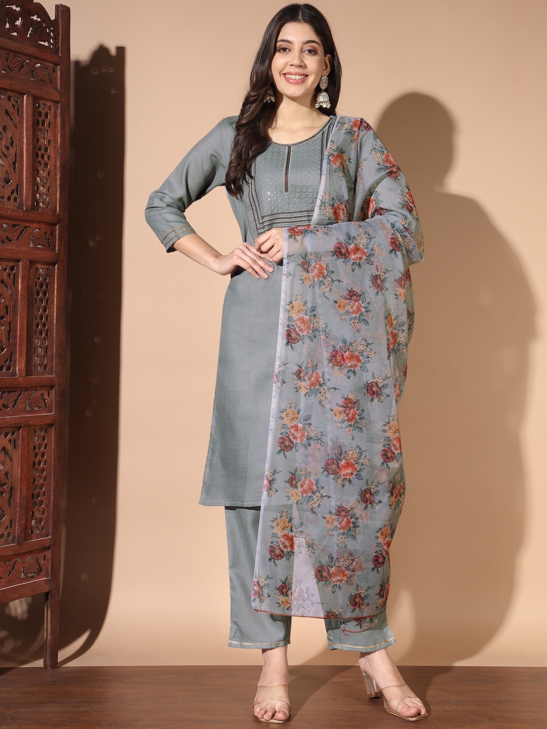 

S.K.C Embroidered Regular Thread Work Kurta with Trousers & With Dupatta, Grey