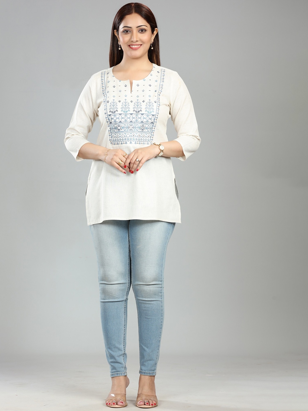 

COTTON CULTURE Ethnic Motifs Round Neck Three-Quarter Sleeves Thread Work Short Kurti, Off white