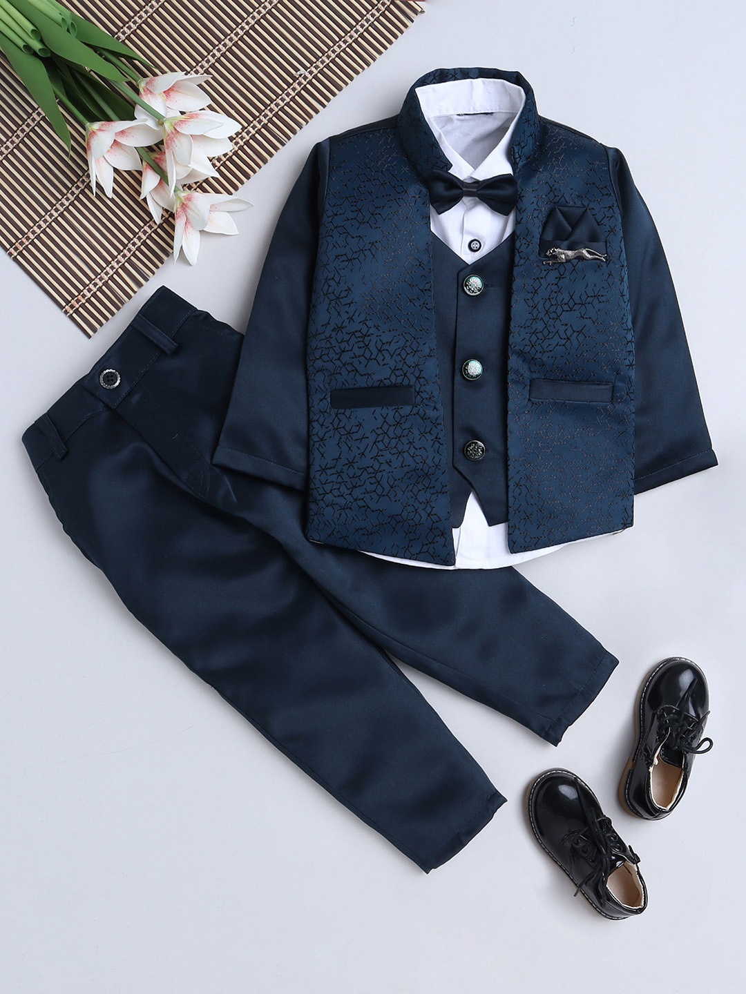 

FOURFOLDS Boys Self Design 3-Piece Party Suits, Turquoise blue