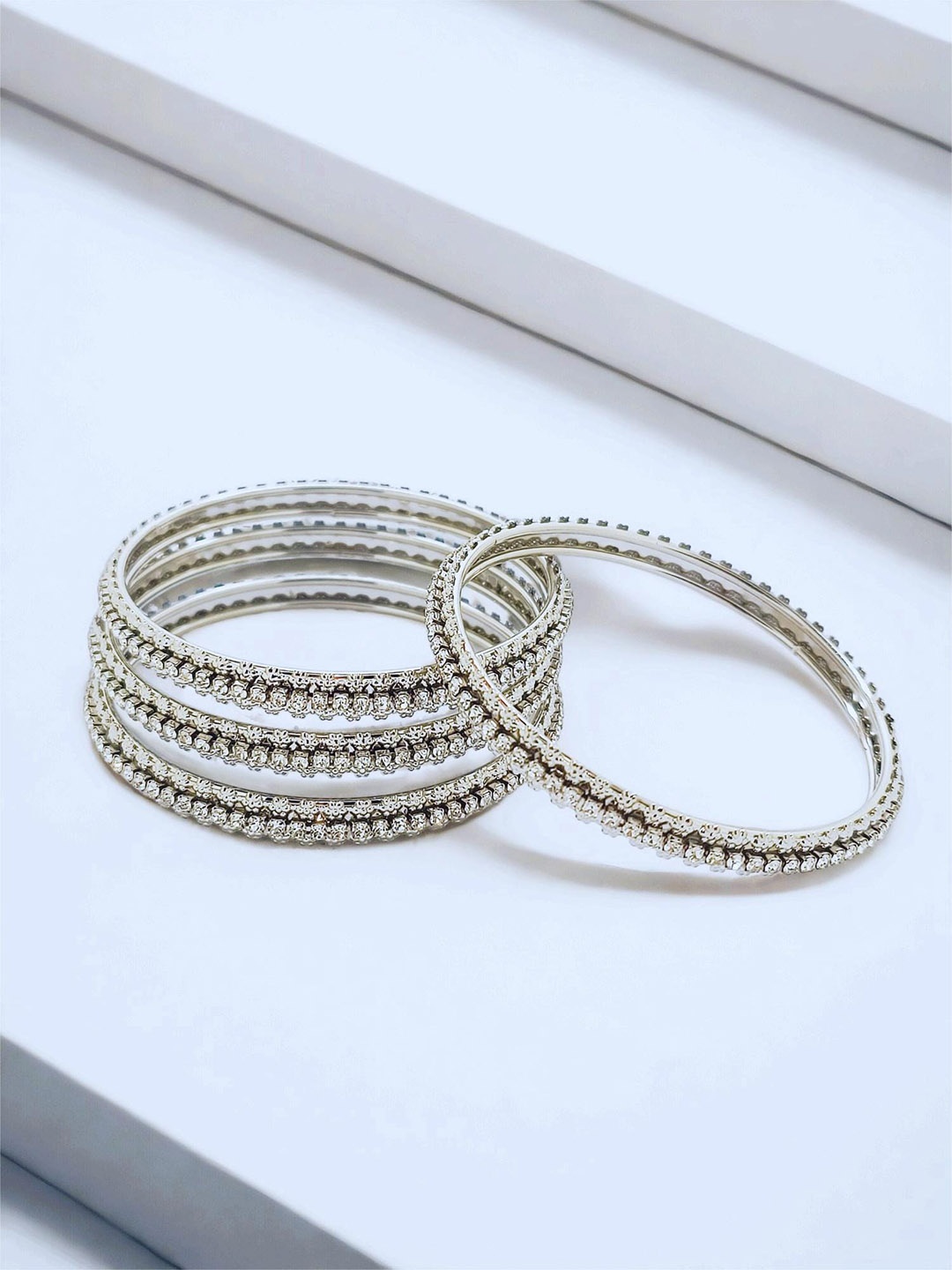 

FEMMIBELLA Set Of 4 Silver-Plated Cubic Zirconia Stone Studded Bangles