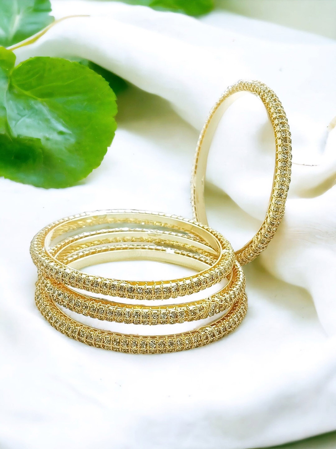 

FEMMIBELLA Set Of 4 Gold-Plated Cubic zirconia-Studded Bangles