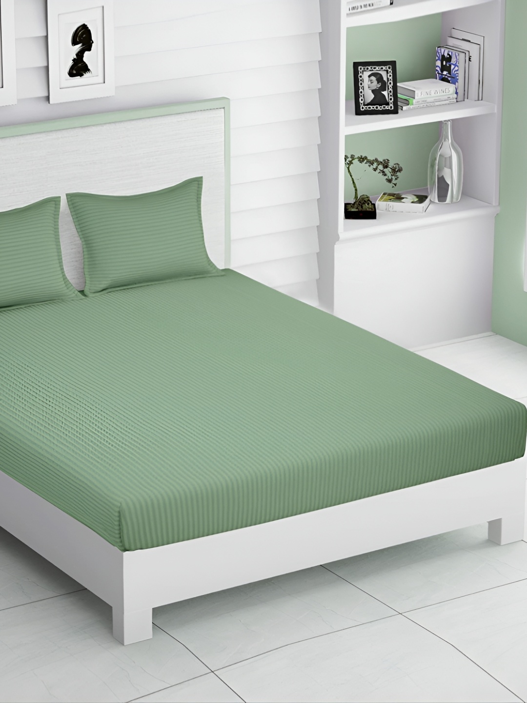 

RRC Green Striped 144 TC King Fitted Bedsheet with 2 Pillow Covers