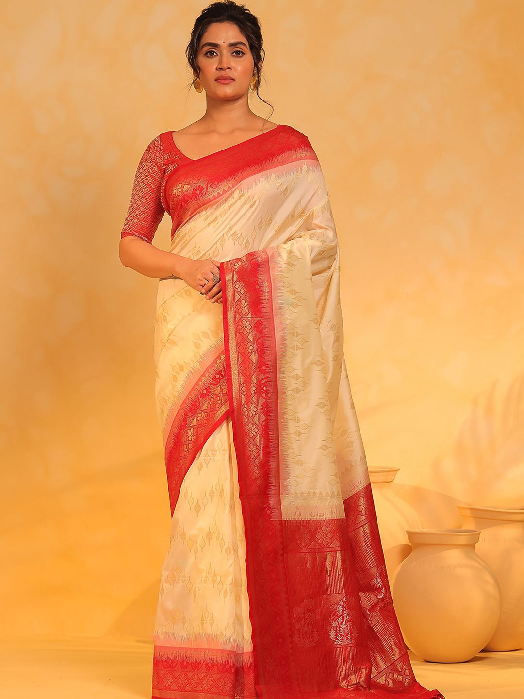 

KAVVYA Woven Design Pure Silk Saree, Off white