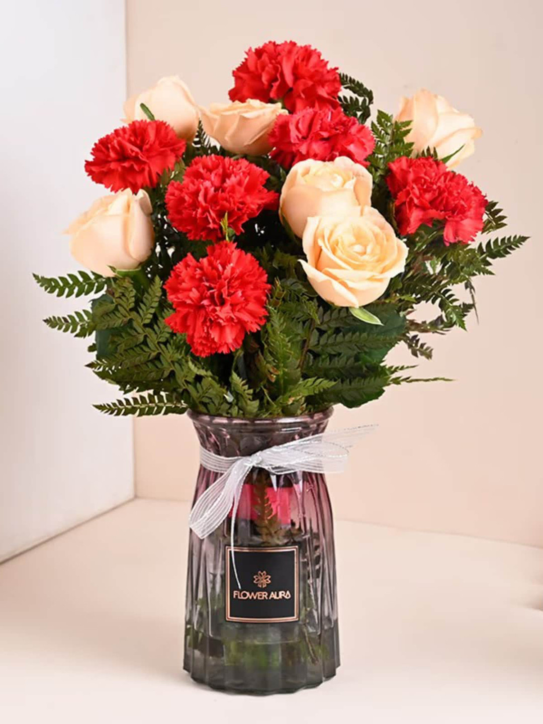 

Floweraura Peach 12 Pieces & Red Roses & Carnations Fresh Flowers In Vase