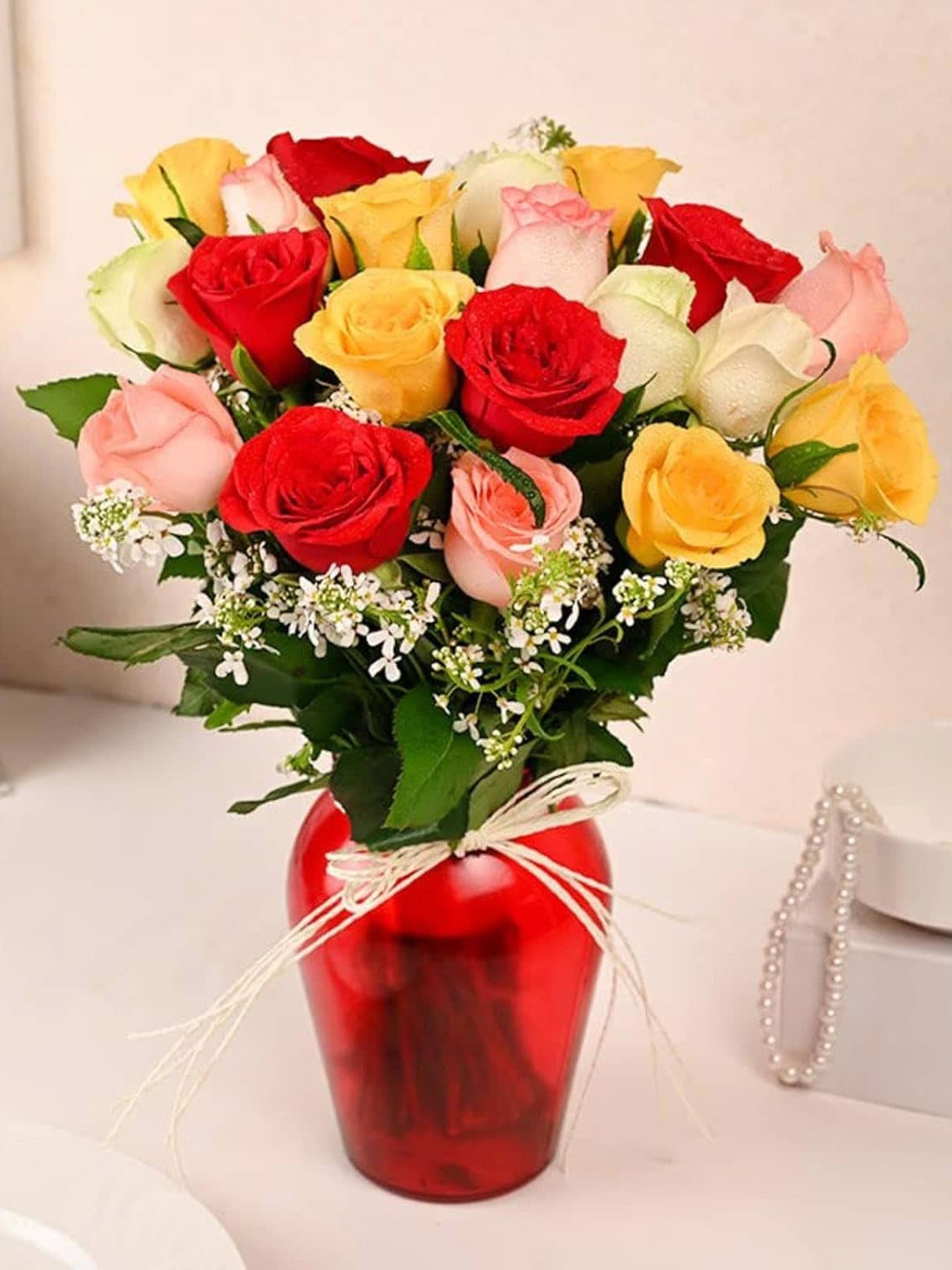 

Floweraura Red & Yellow 20 Pieces Roses Fresh Flowers In Vase