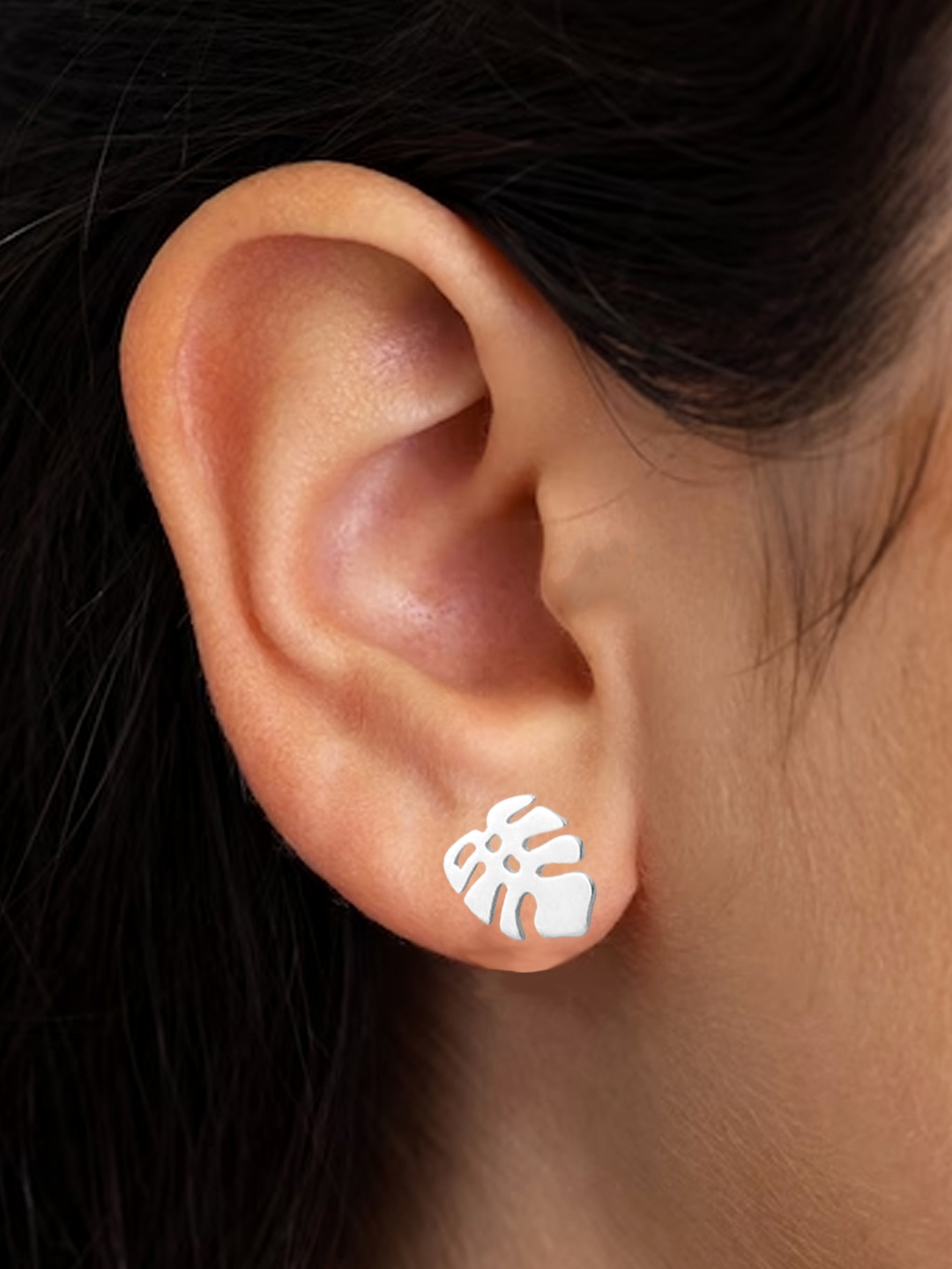 

Goldnera Silver-Plated 925 Sterling Silver Leaf Shaped Studs Earrings