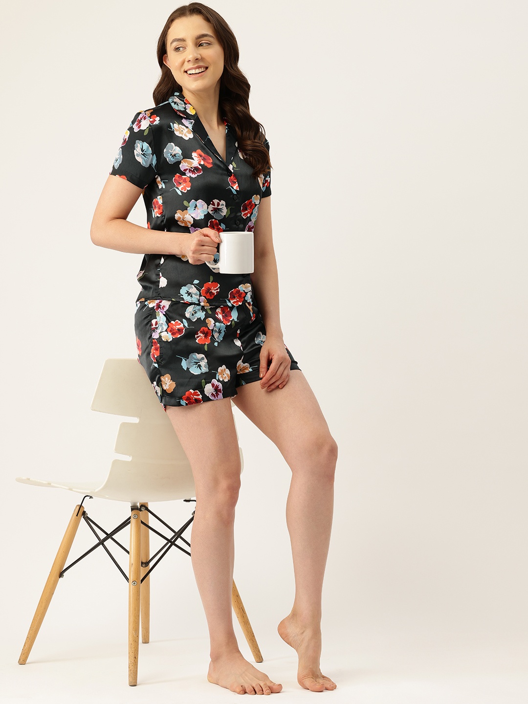 

ETC Woman Floral Printed Lapel Collar Satin Night Suit, Black