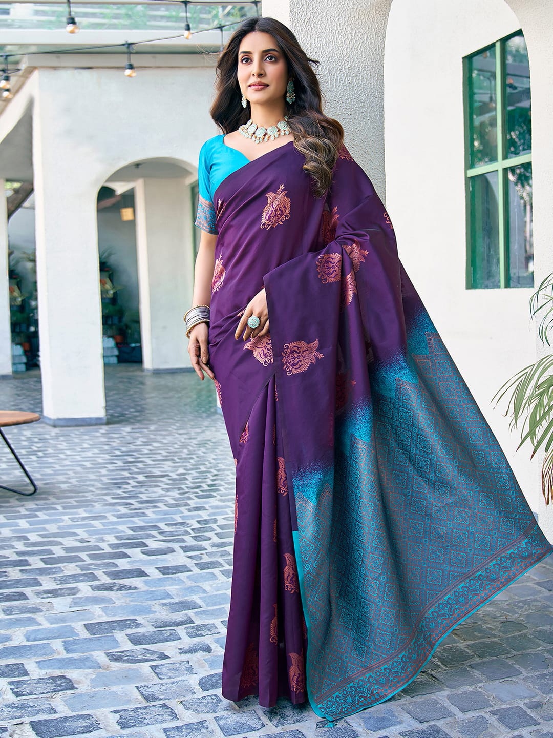 

Satrani Woven Design Zari Silk Blend Saree, Purple