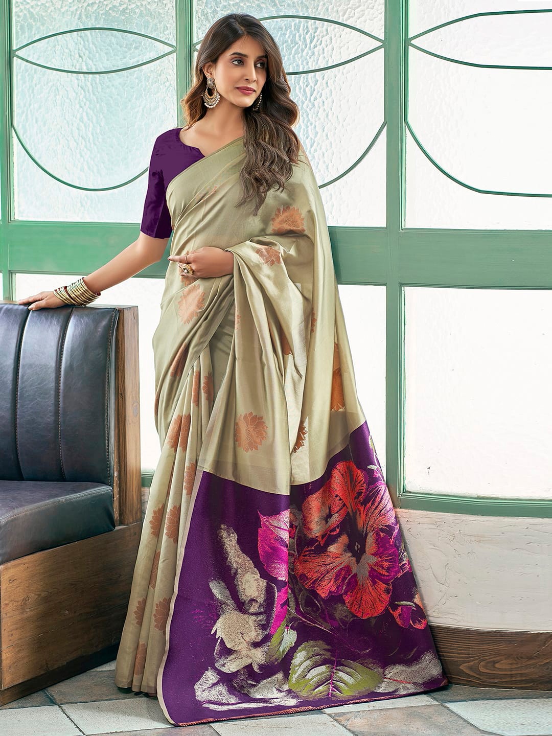 

Satrani Woven Design Zari Silk Blend Banarasi Saree, Khaki