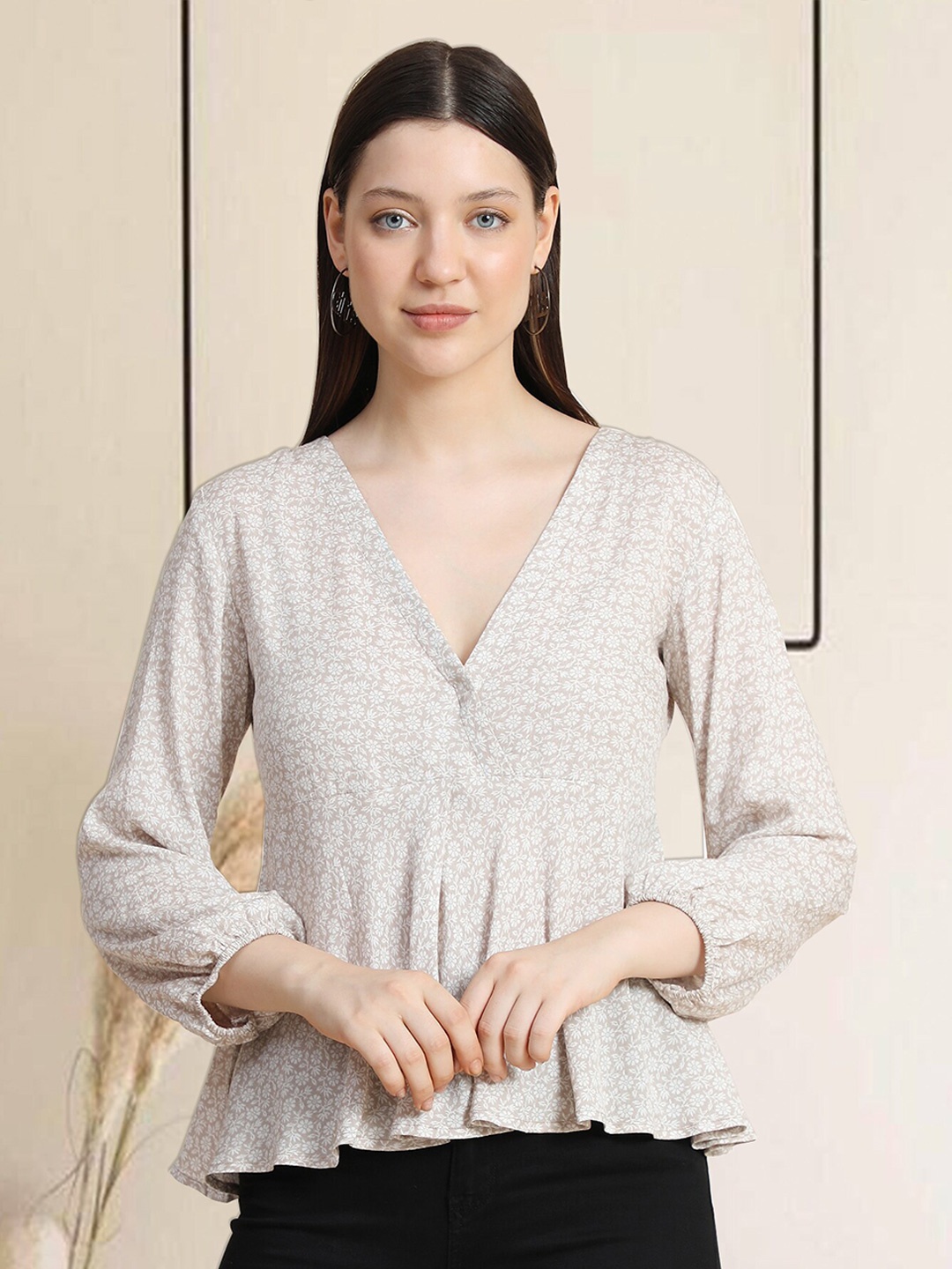 

KERI PERRY Floral Printed Empire Top, Cream