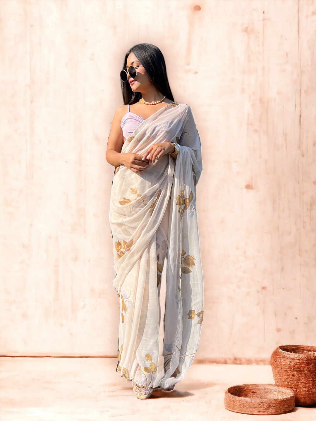 

Vastrasky Global Floral Organza Saree, Off white