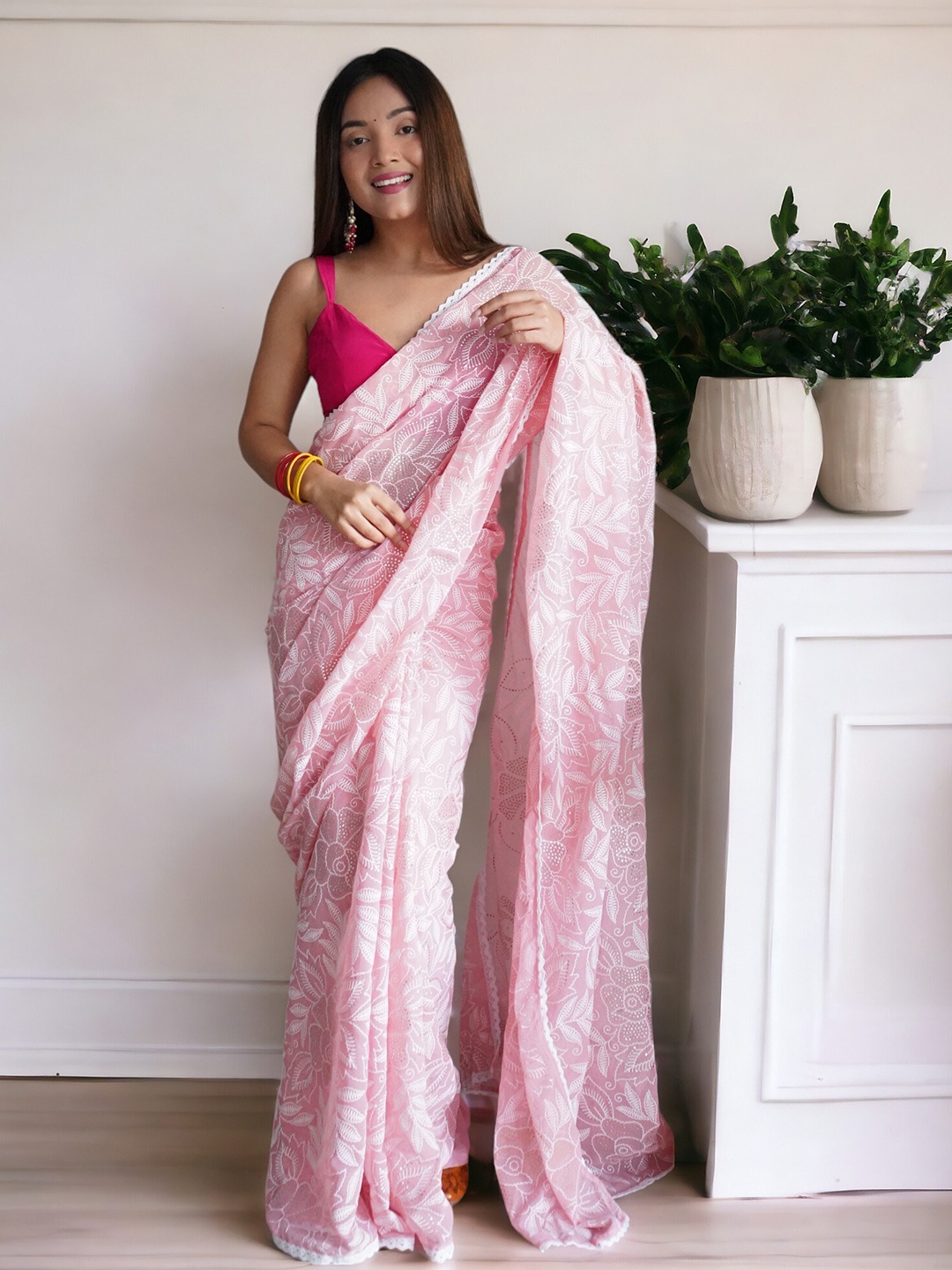 

Vastrasky Global Ethnic Motifs Embroidered Organza Saree, Pink