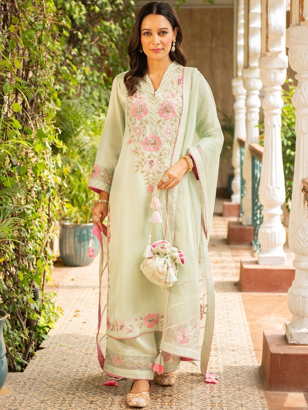 

AJIESH OBEROI Floral Embroidered Sequinned V-neck Anarkali Kurta with Palazzos & Dupatta, Sea green