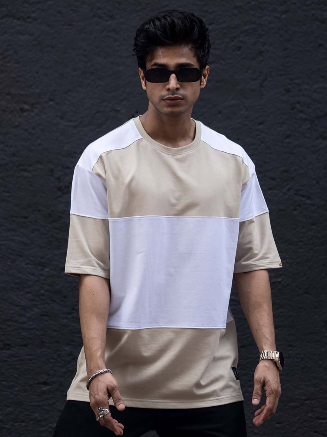 Maniac Men Colourblocked Extended Sleeves T-shirt, Beige