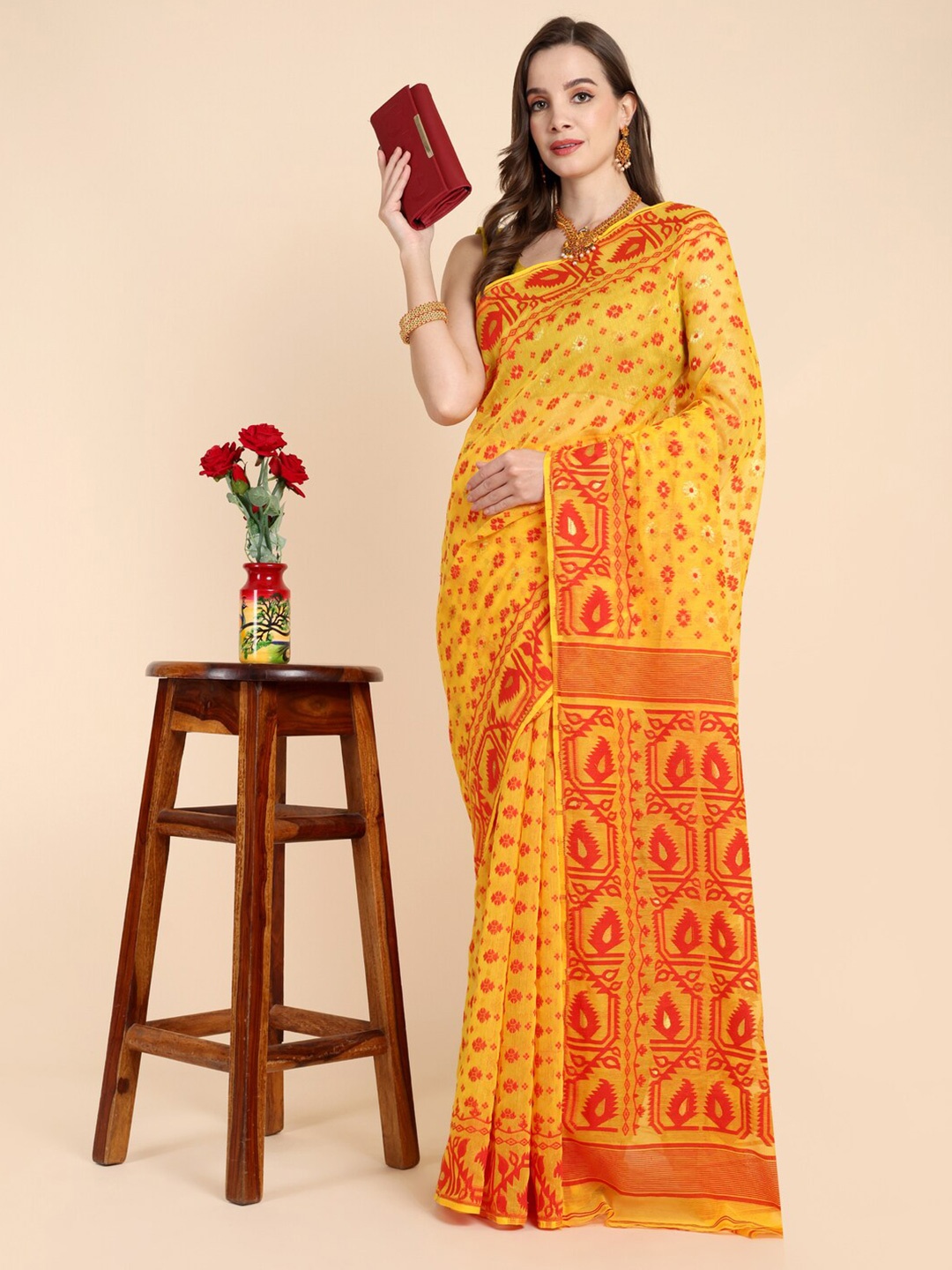 

SLAGHA Woven Design Jamdani Saree, Yellow