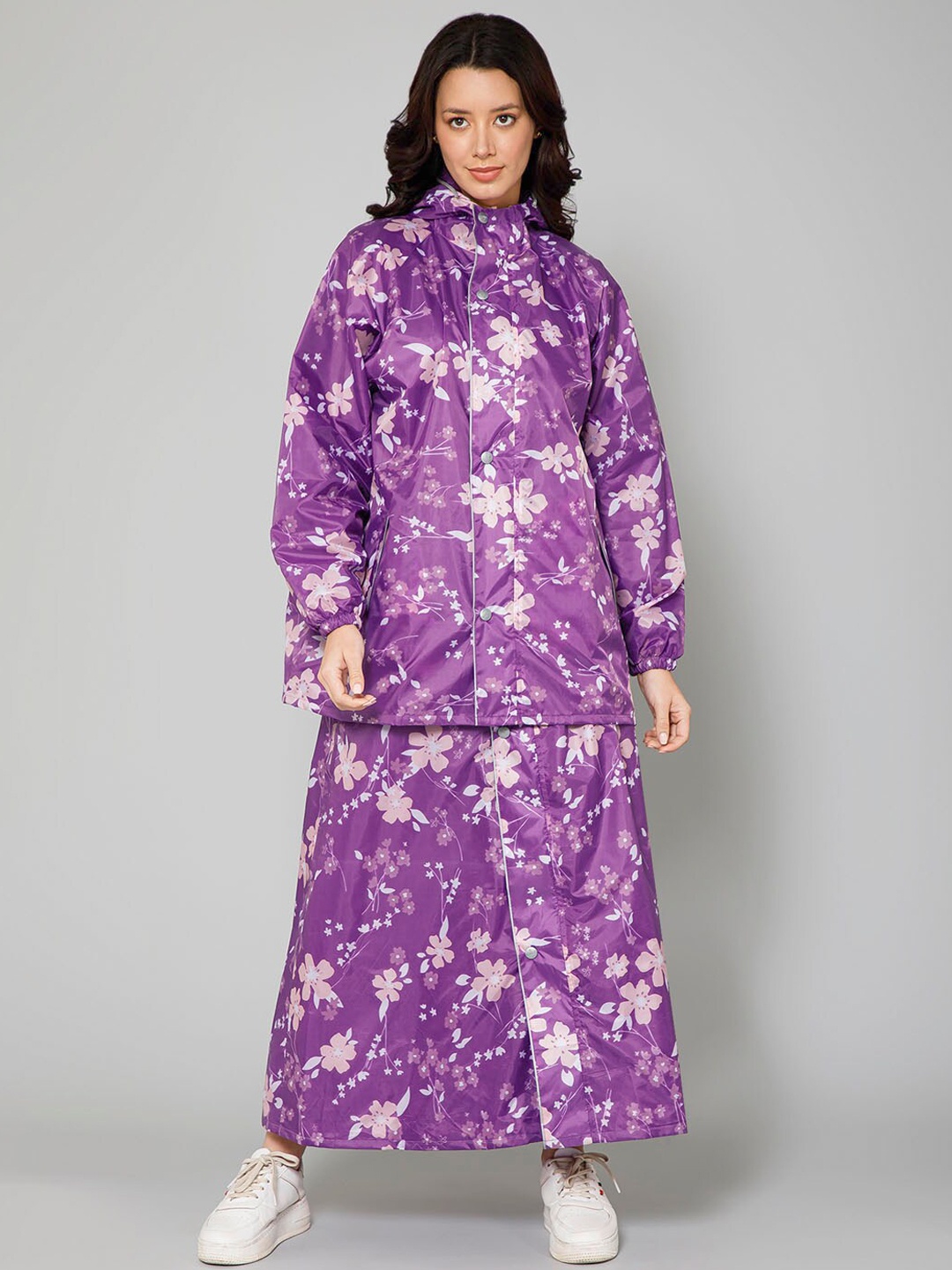 

THE CLOWNFISH Women Floral Printed Attached Hood Long Sleeves Rain Suit, Purple